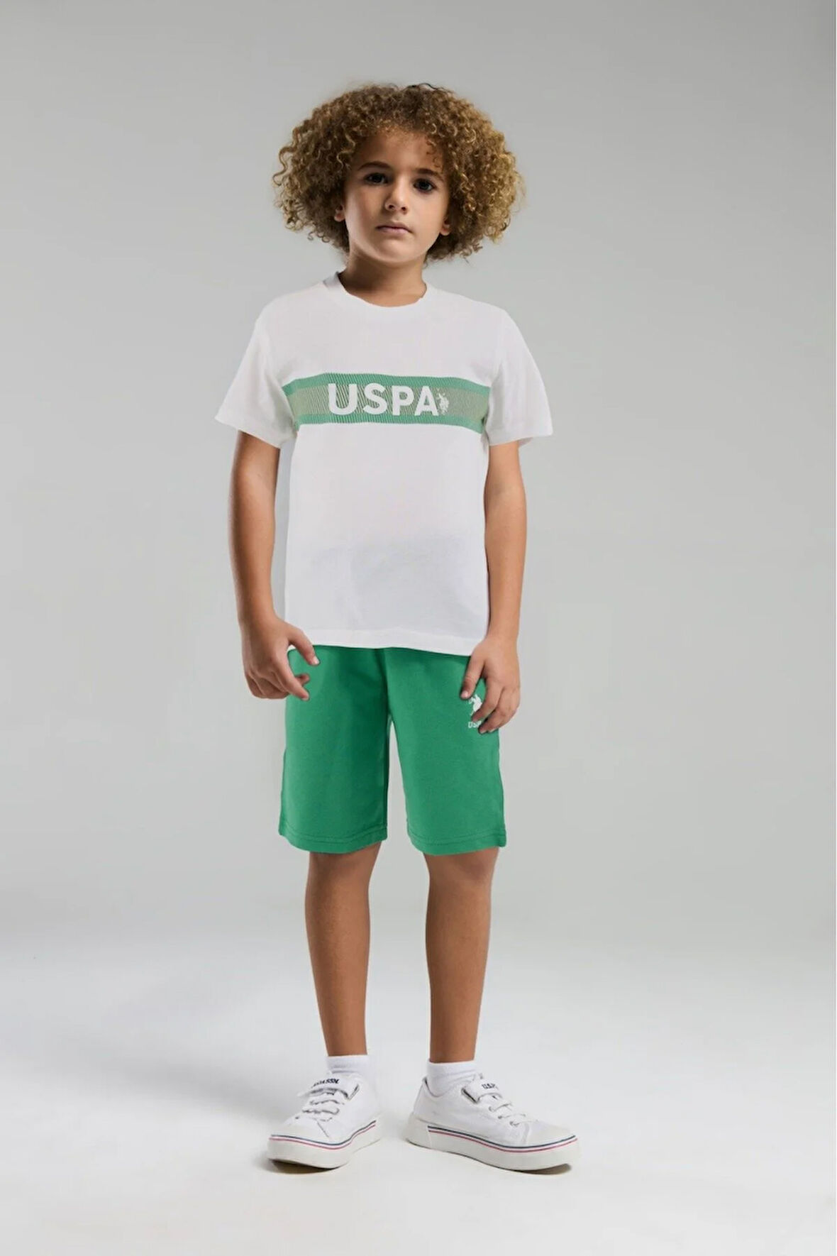 Erkek Çocuk Beyaz Baskılı Şortlu Pijama Takımı P.O.R.O.Z.2.0.0.E.L.1.T.