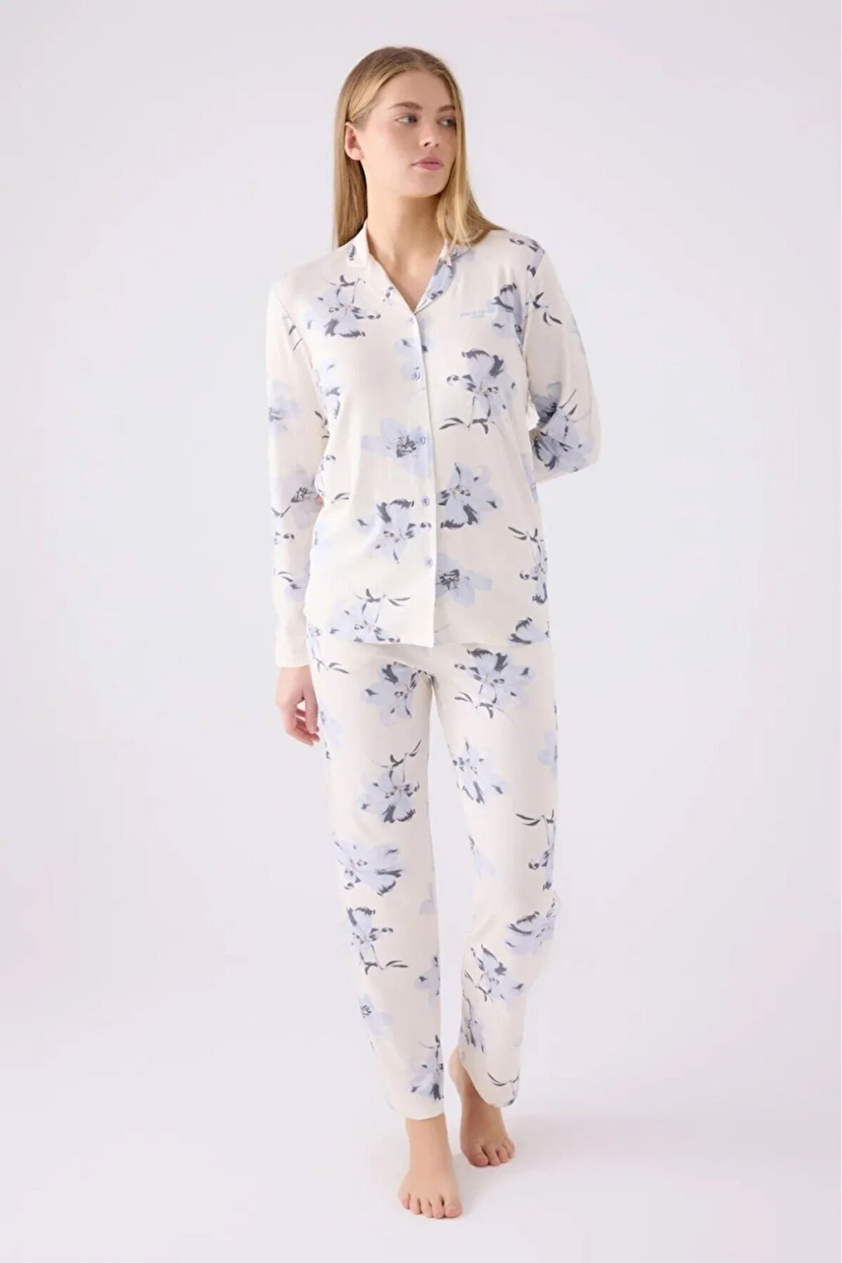 Kadın Ekru Önden Düğmeli Viskon Cep Detaylı Pijama Takımı