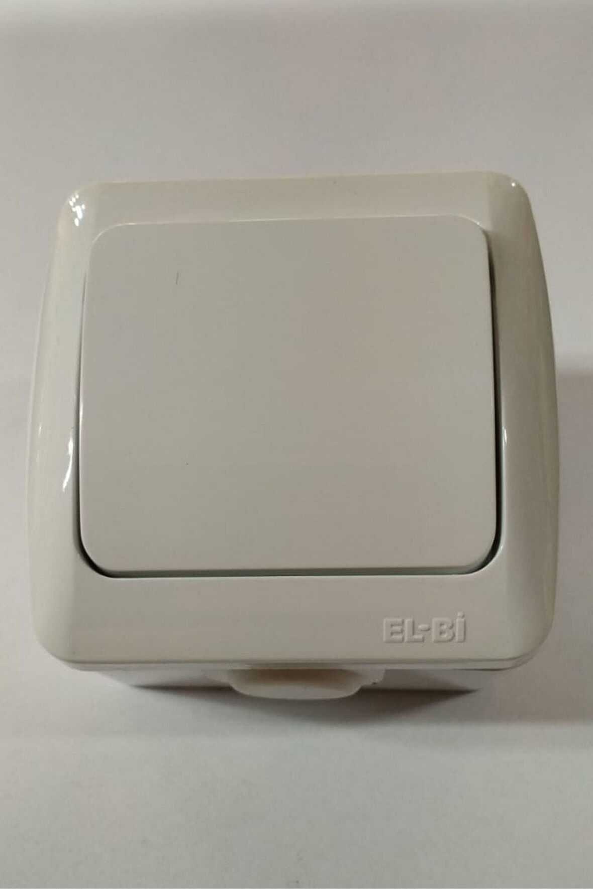 Alsu Beyaz Sıva Üstü Anahtar