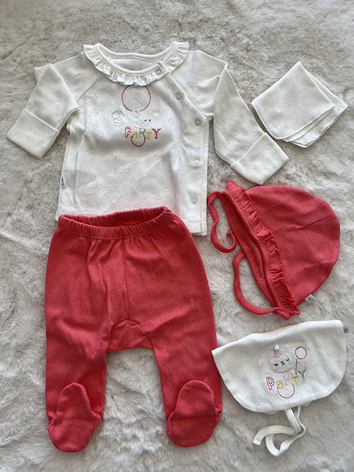 Jakarlı Nefes Alabilen Kumaş Tavşanlı Kendinden Eldivenli 5Li Hastane Çıkışı