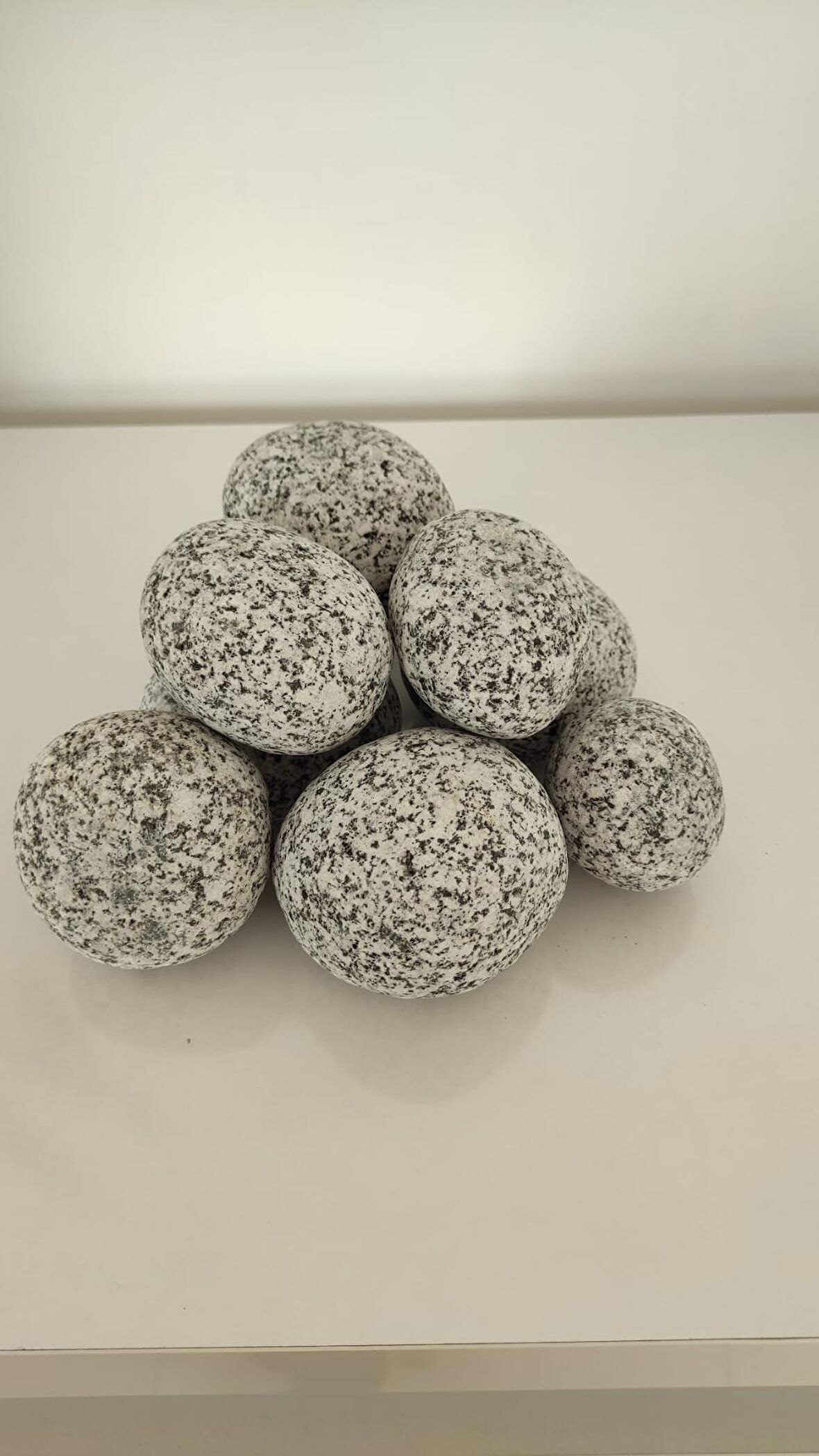 Benekli Dolomit Taş 10 Kg 6-10 Cm Bahçe Dere Taşı Çakıl Taşı