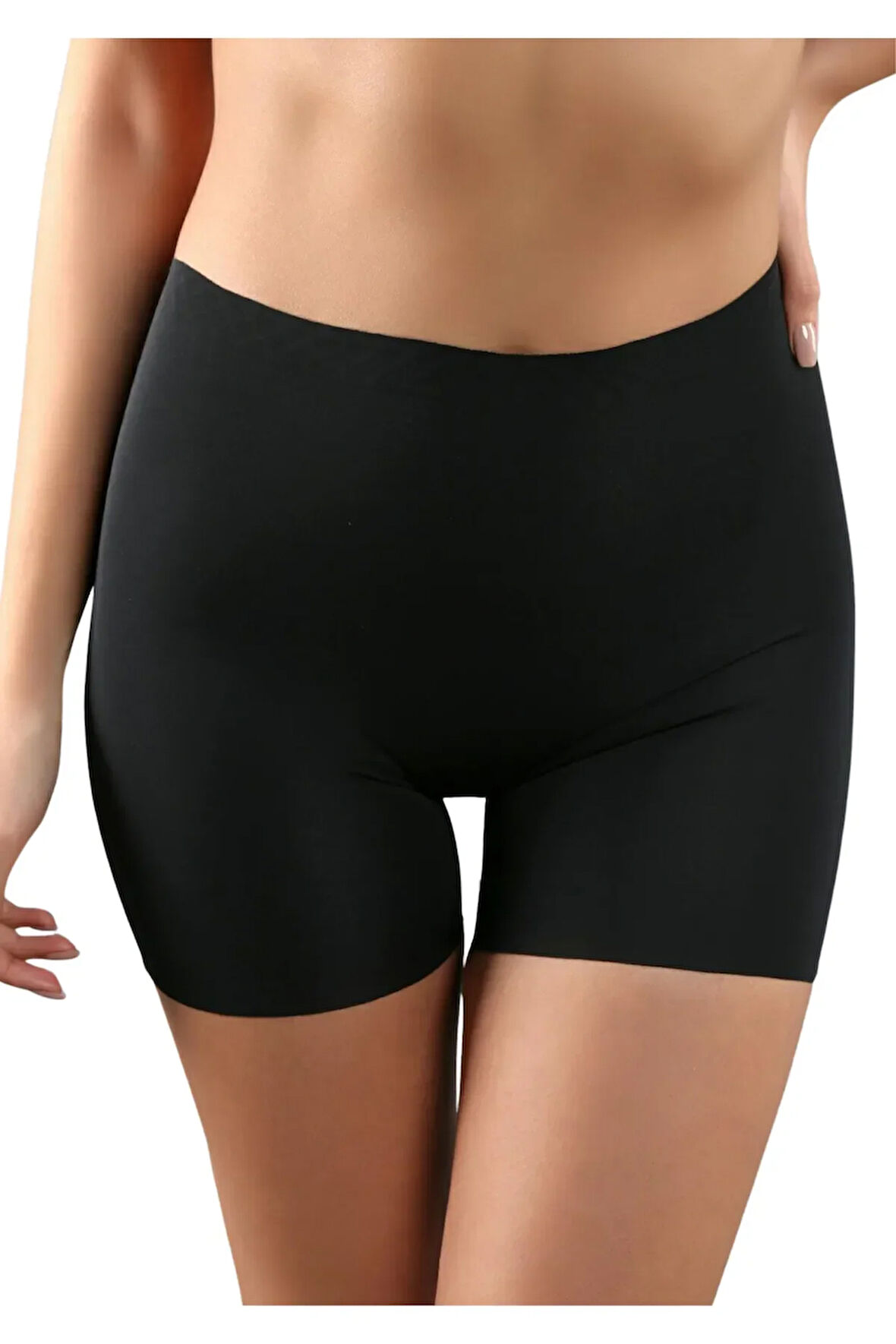 Toparlayıcı Normal Bel Mini Lazer Kesim Siyah Korse Şort OL.01.NB.9205