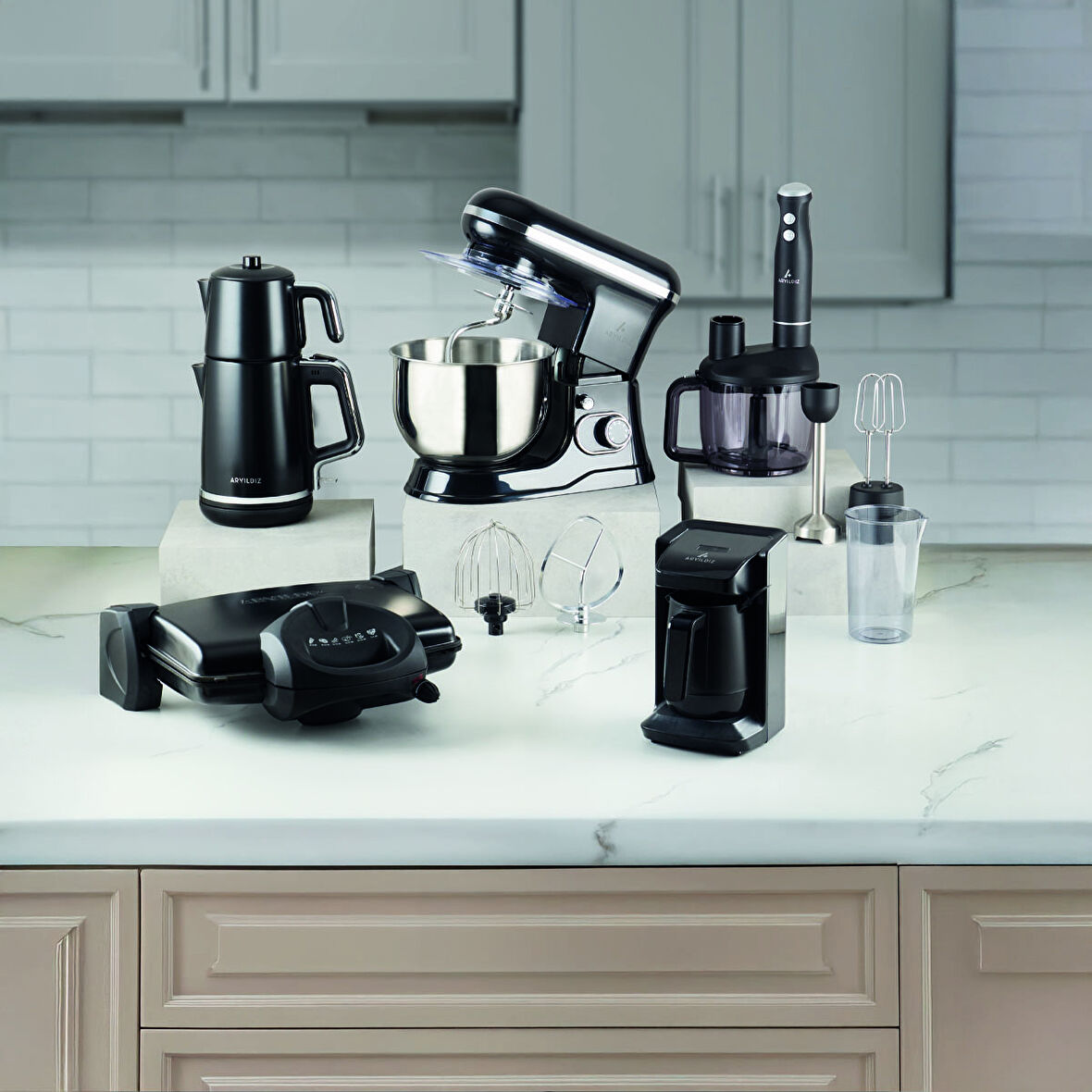 Aryıldız Maestro Elektrikli Çeyiz Seti Siyah