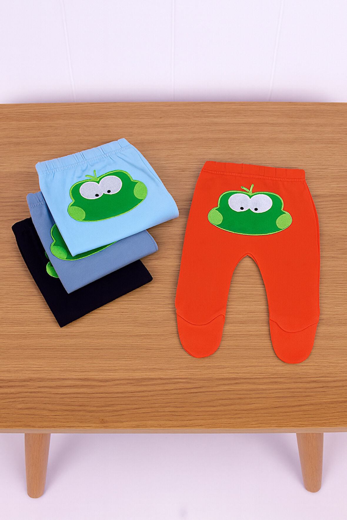 Nakışlı Patikli 4 Adet  Alt 0-1/1-3/3-6/6-9 AY