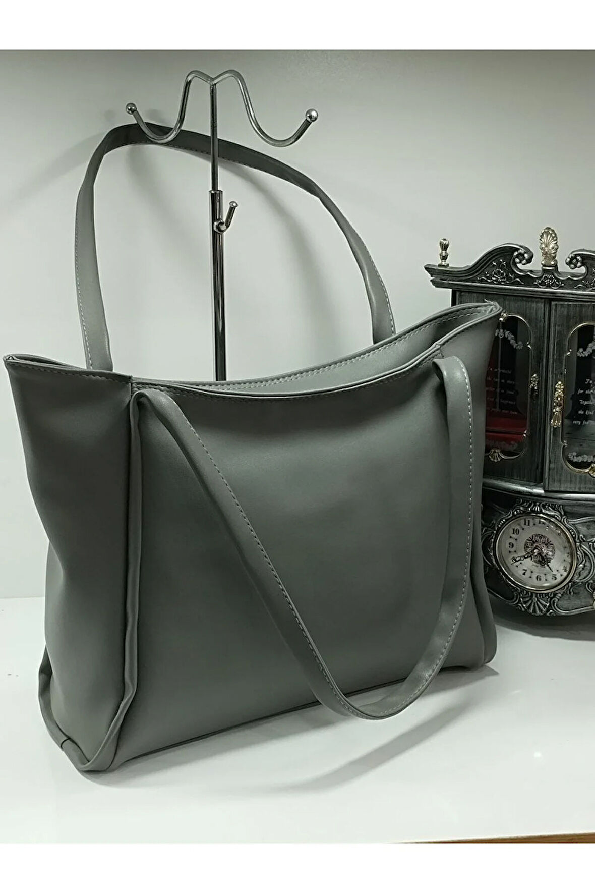 Büyük Boy Kadın Omuz Çantası