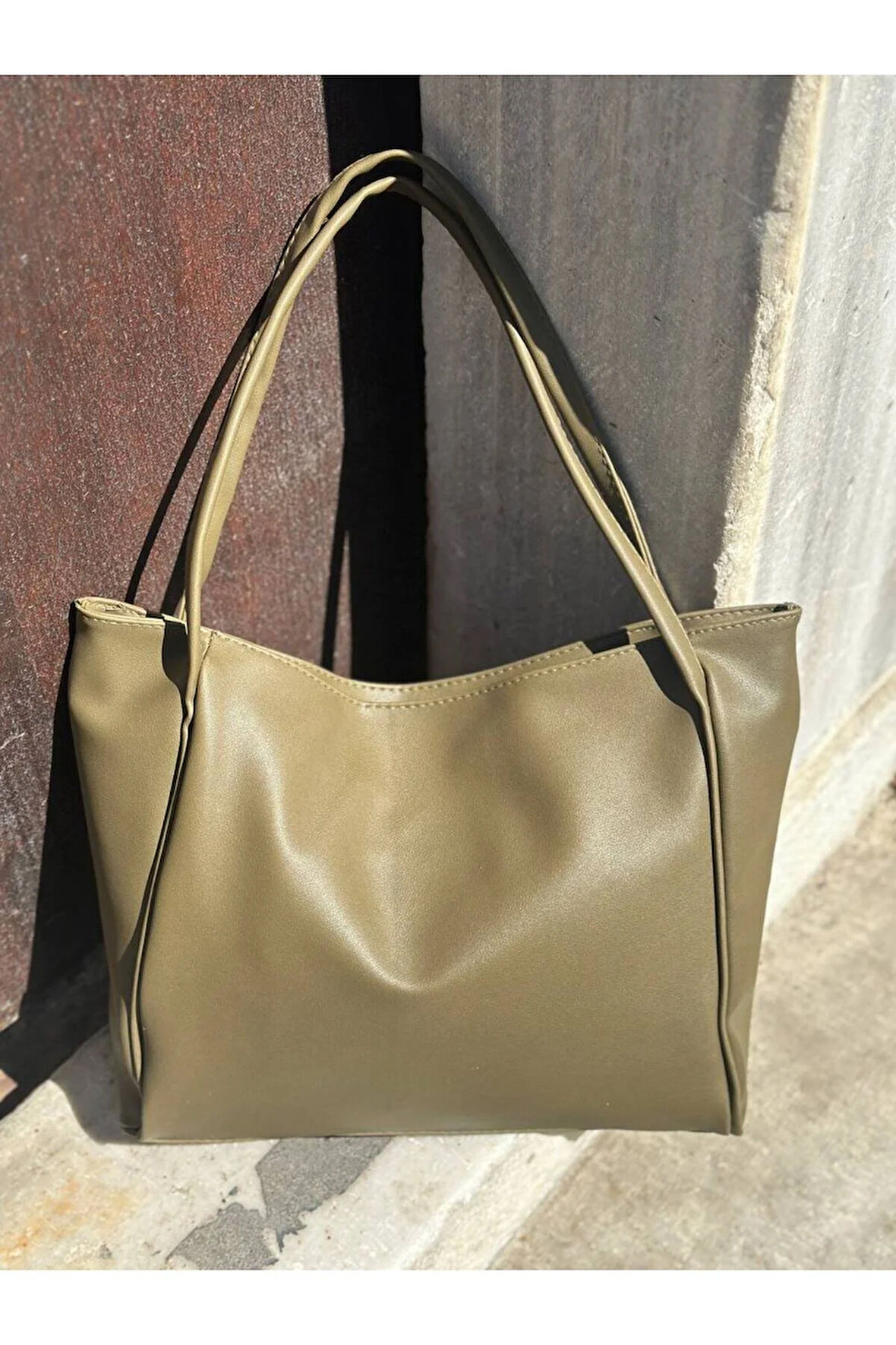 Büyük Boy Kadın Omuz Çantası