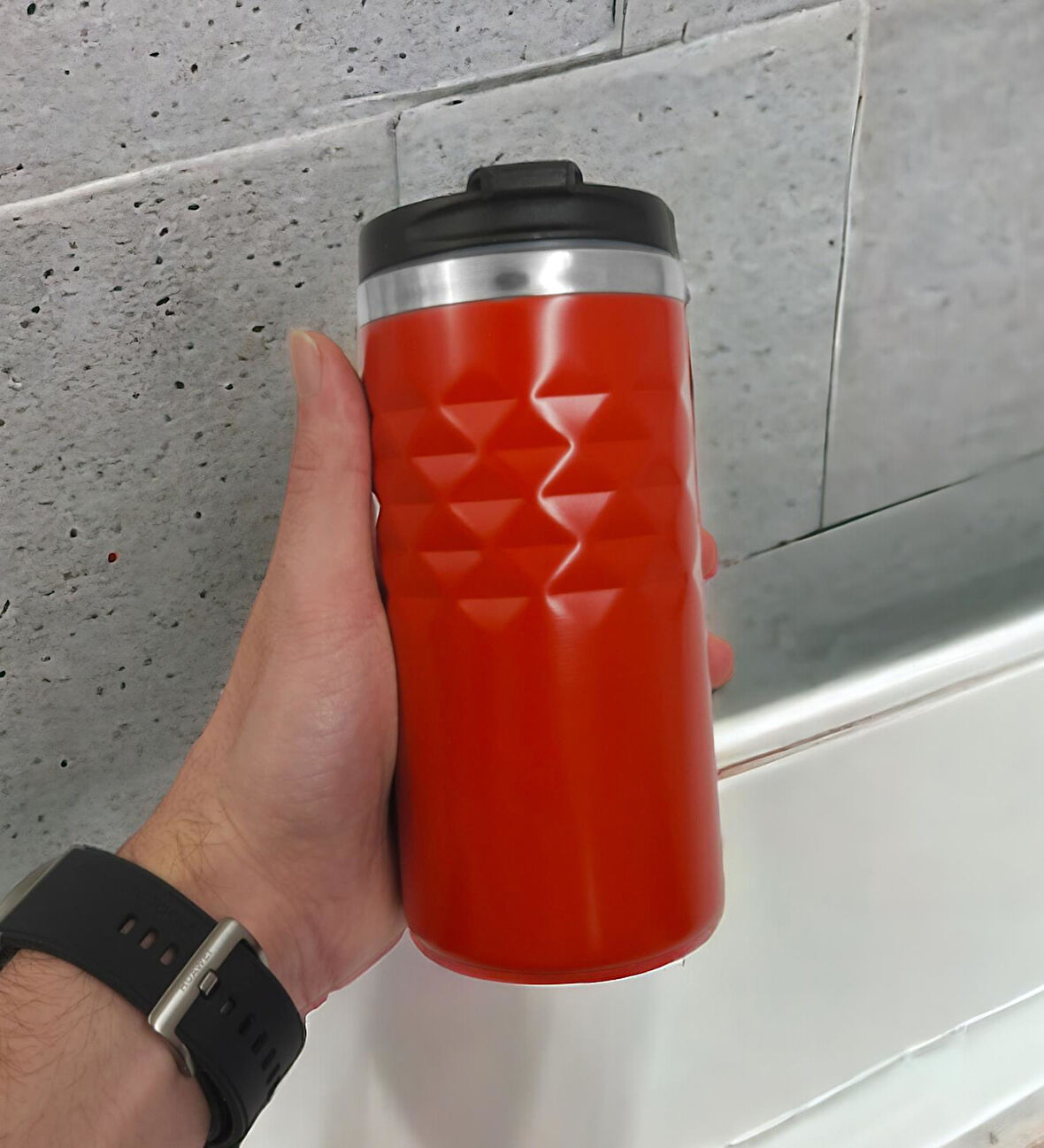 Geometrik Desenli Kırmızı Renk Termos Bardak 300mL