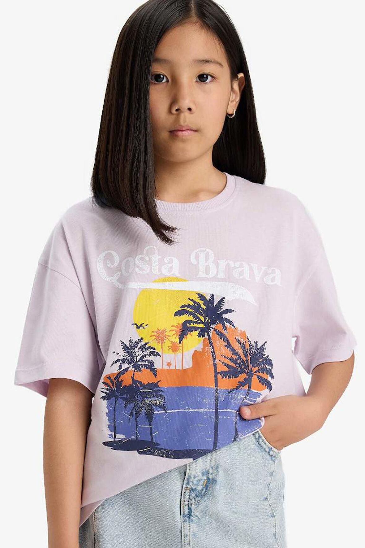 DeFacto Kız Çocuk Oversize Geniş Kalıp Bisiklet Yaka Baskılı Kısa Kollu Tişört E0386A825SMPN425