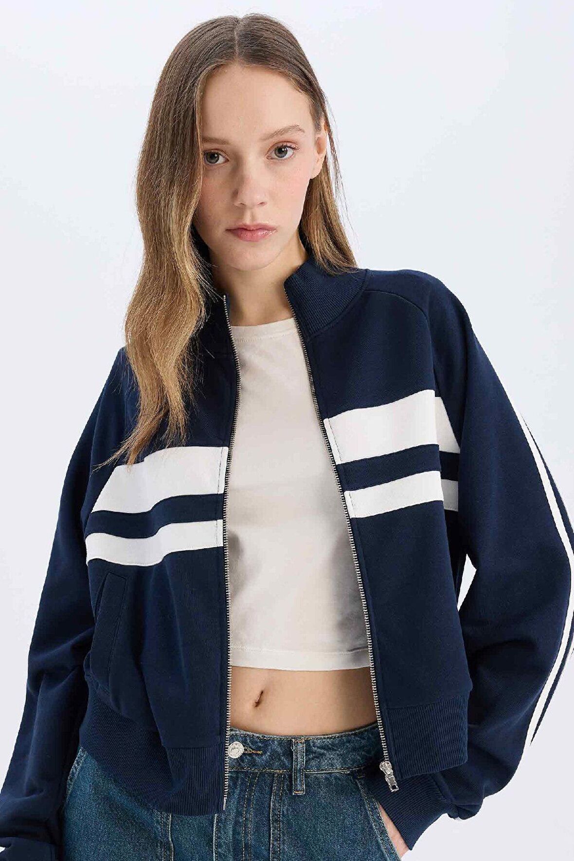 DeFacto Coool Fitted Dik Yaka Cepli Kalın Fermuarlı Sweatshirt E5375AX25SPNV241