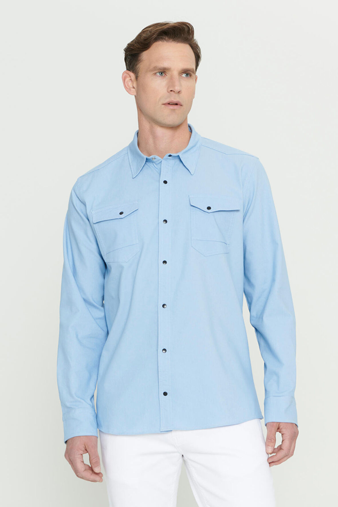 Erkek Buz Mavisi Slim Fit Dar Kesim Klasik Yaka Pamuklu Gömlek