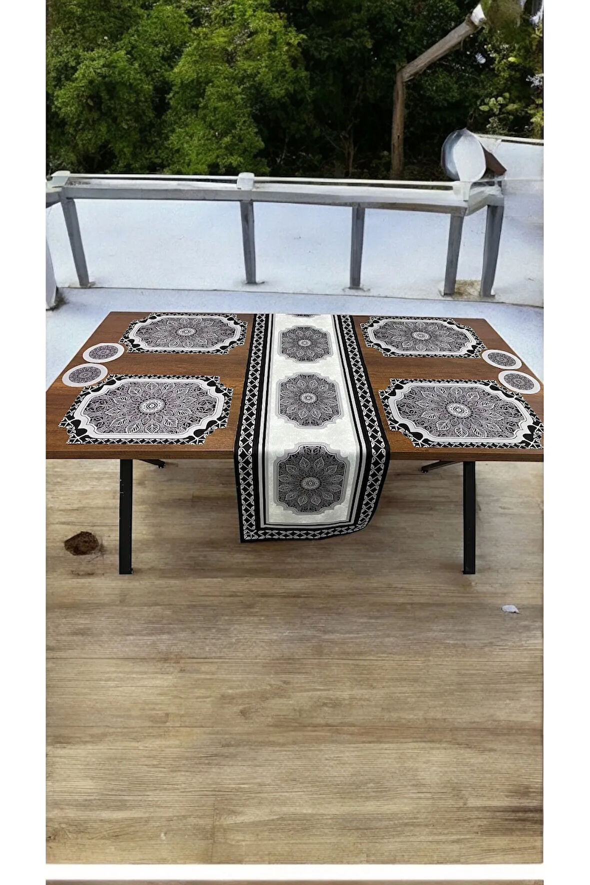 9 Parça Runner Ve Supla Seti Amerikan Servis Runner 40 X 140 Ve Bardak Altlığı