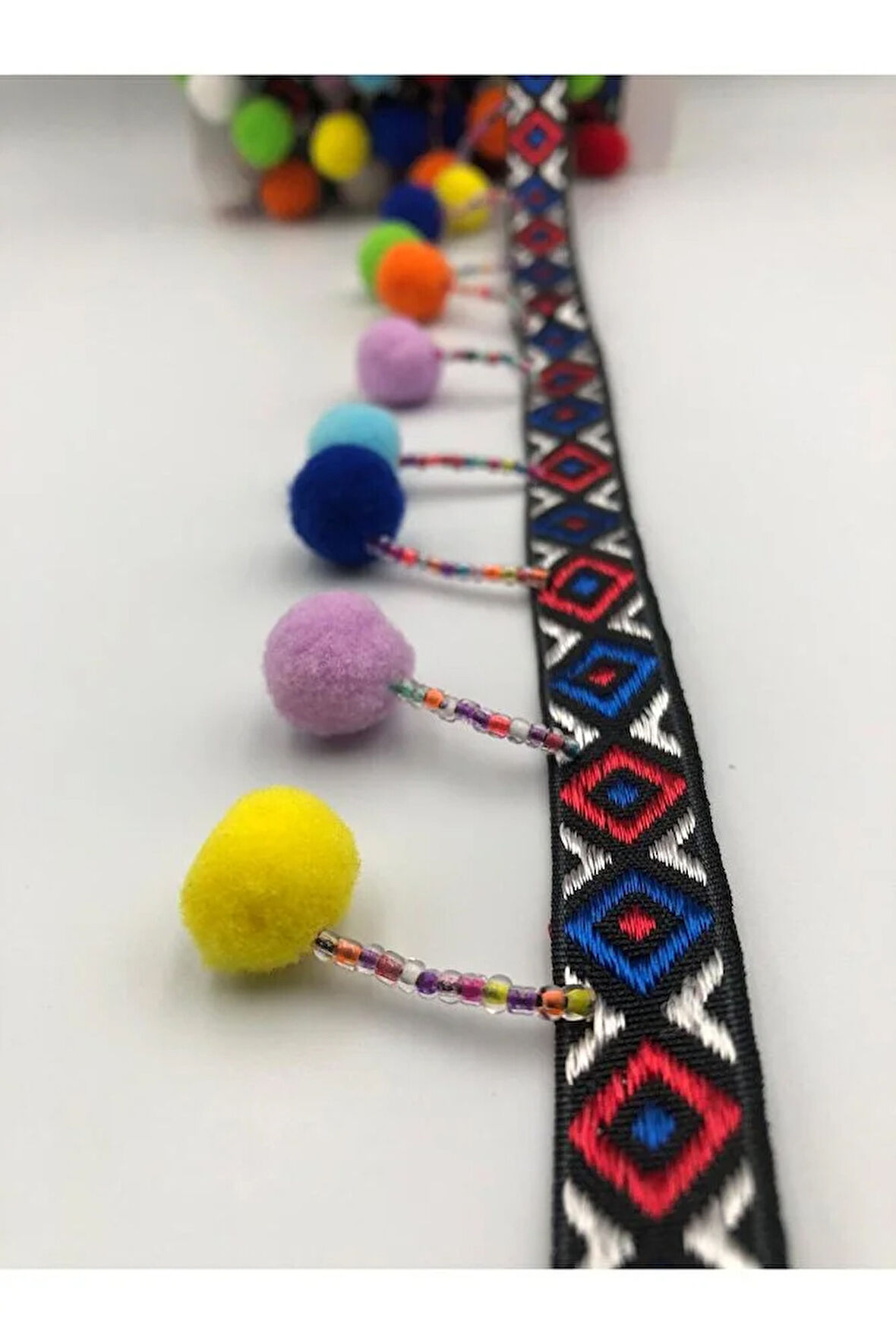1 mt Renkli Boncuk Işlemeli Ponponlu Saçak Şerit, 7cm, Dekoratif, Süsleme, Etnik Şerit