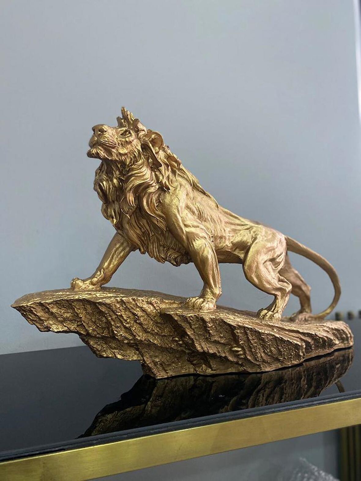 ASLAN KRAL BİBLO FİGÜRÜ TAŞ ÜSTÜNDE ASLAN BÜYÜK BOY