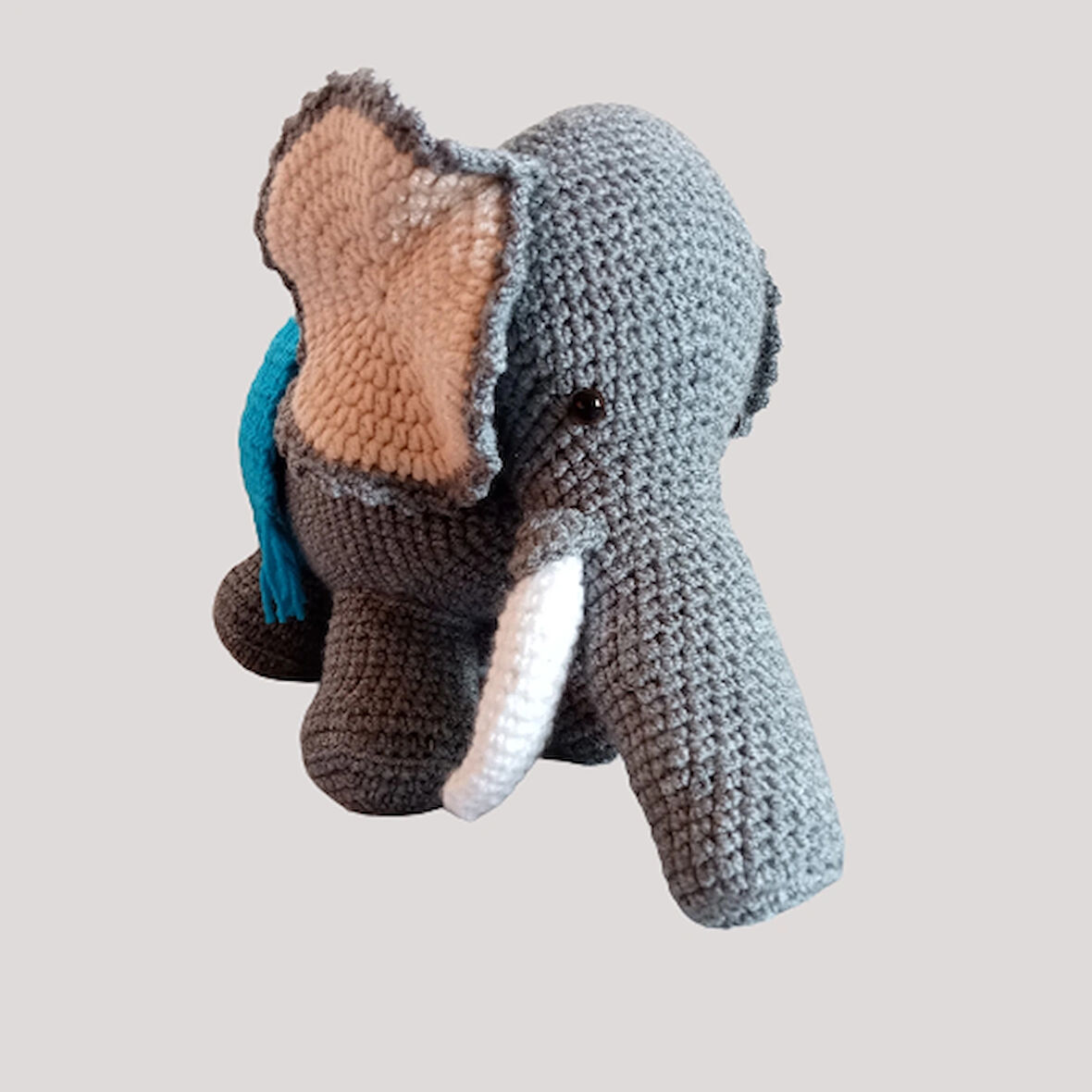 GRİ FİL AMİGURUMİ OYUNCAK