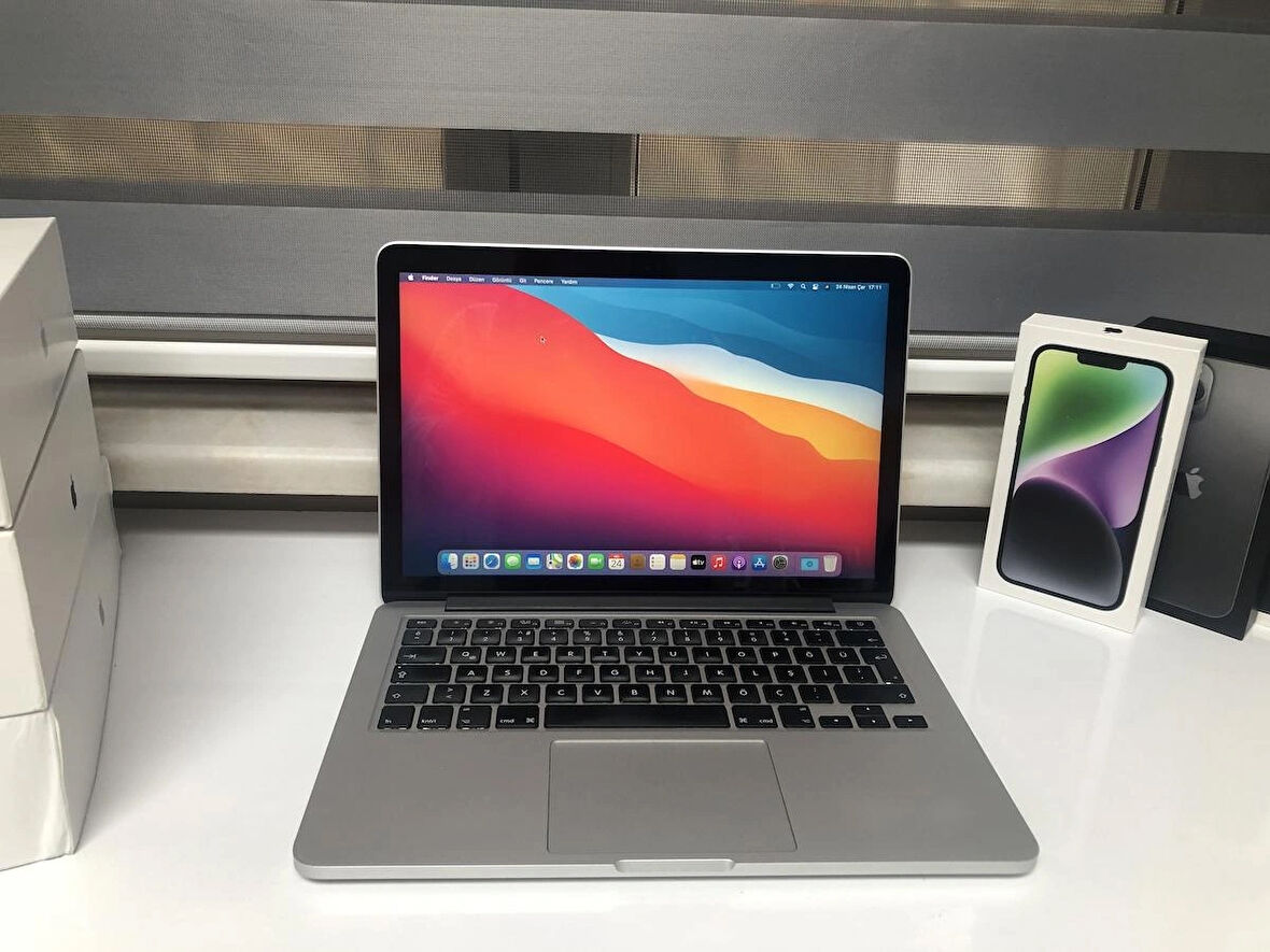 APPLE A1502 MACBOOK PRO 13 INCH 2015 İ5 8GB RAM 128GB SSD