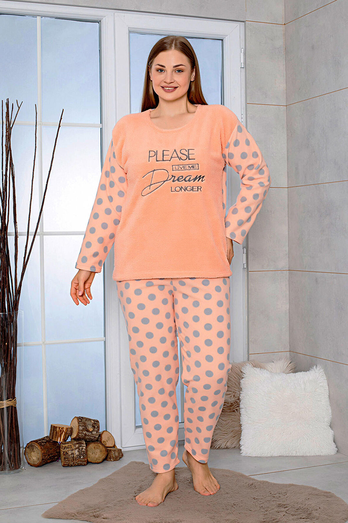 Nisanca Büyük Beden Peluş Polar Pijama Takımı- Kışlık Büyük Beden Kadın Pijama 