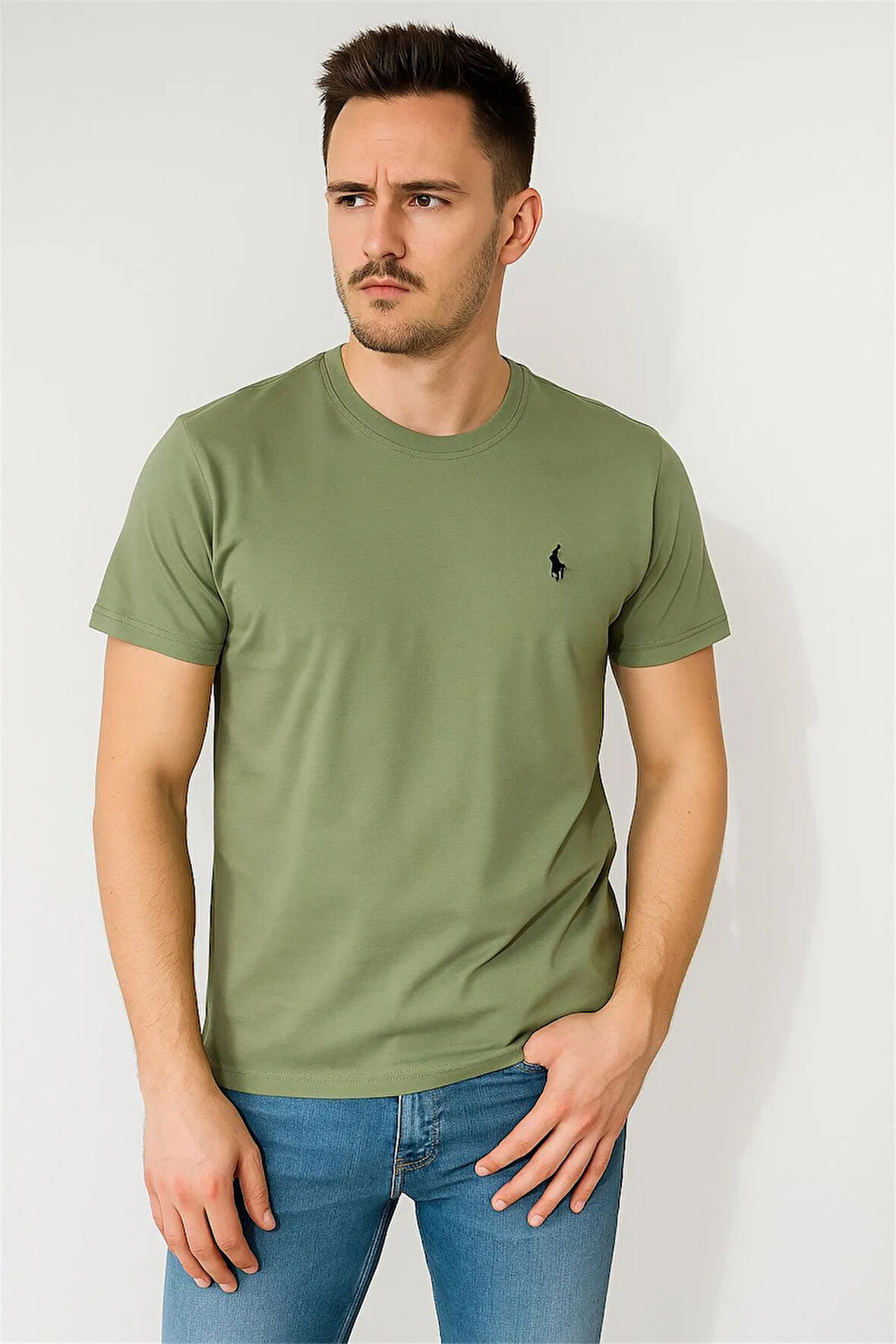 SÜPREME KUMAŞ BİSİKLET YAKA NAKIŞLI TSHİRT FISTIK YEŞİLİ