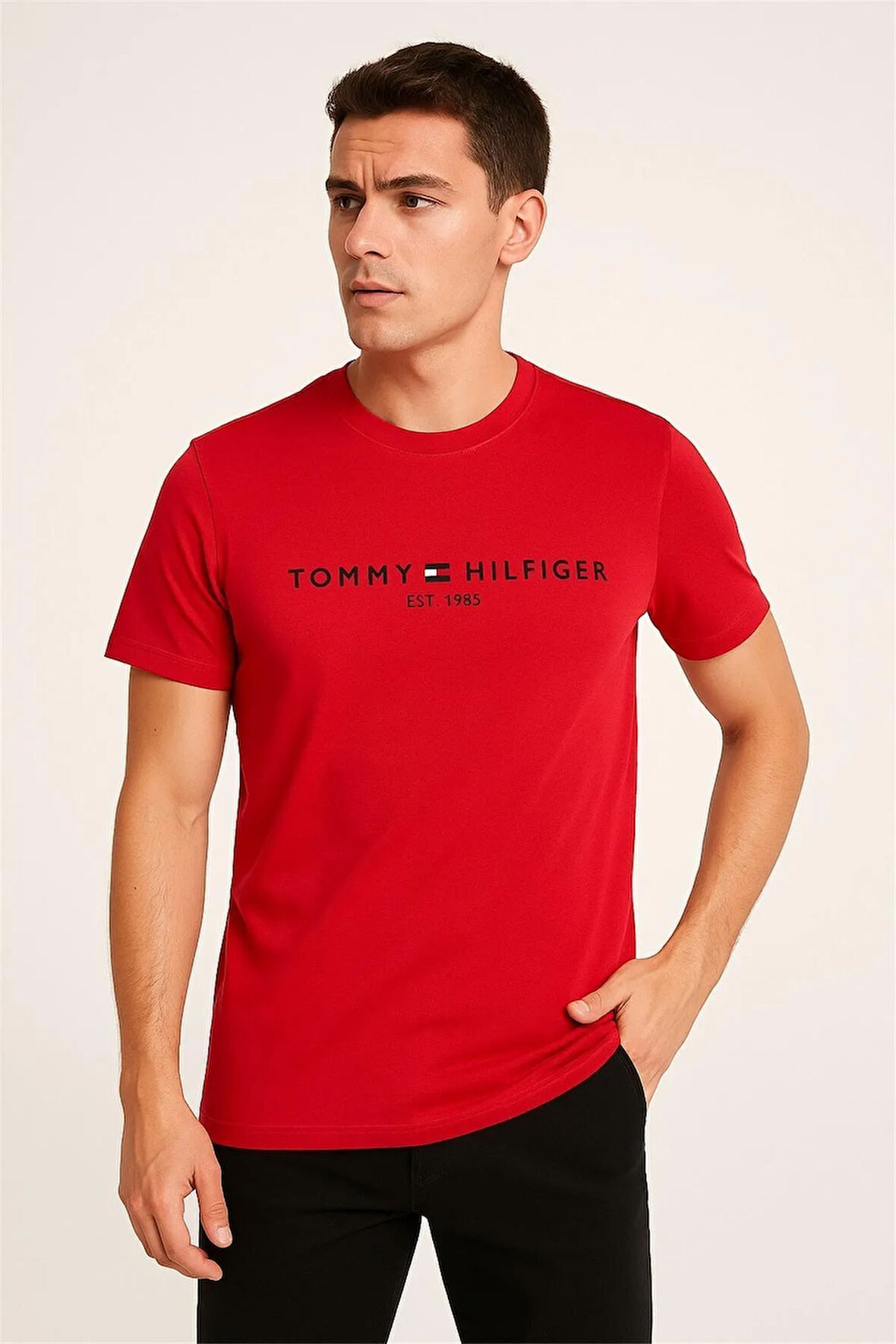 BİSİKLET YAKA NAKIŞLI T-SHİRT KIRMIZI TOMMY