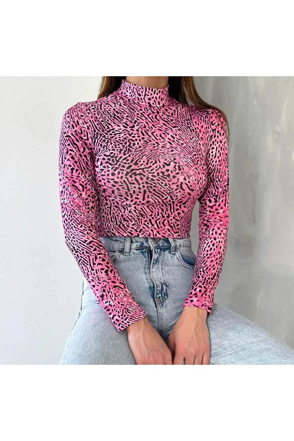 Kadın Pembe Leopar Desenli Dik Yaka Sandy Uzun Kollu Crop Bluz