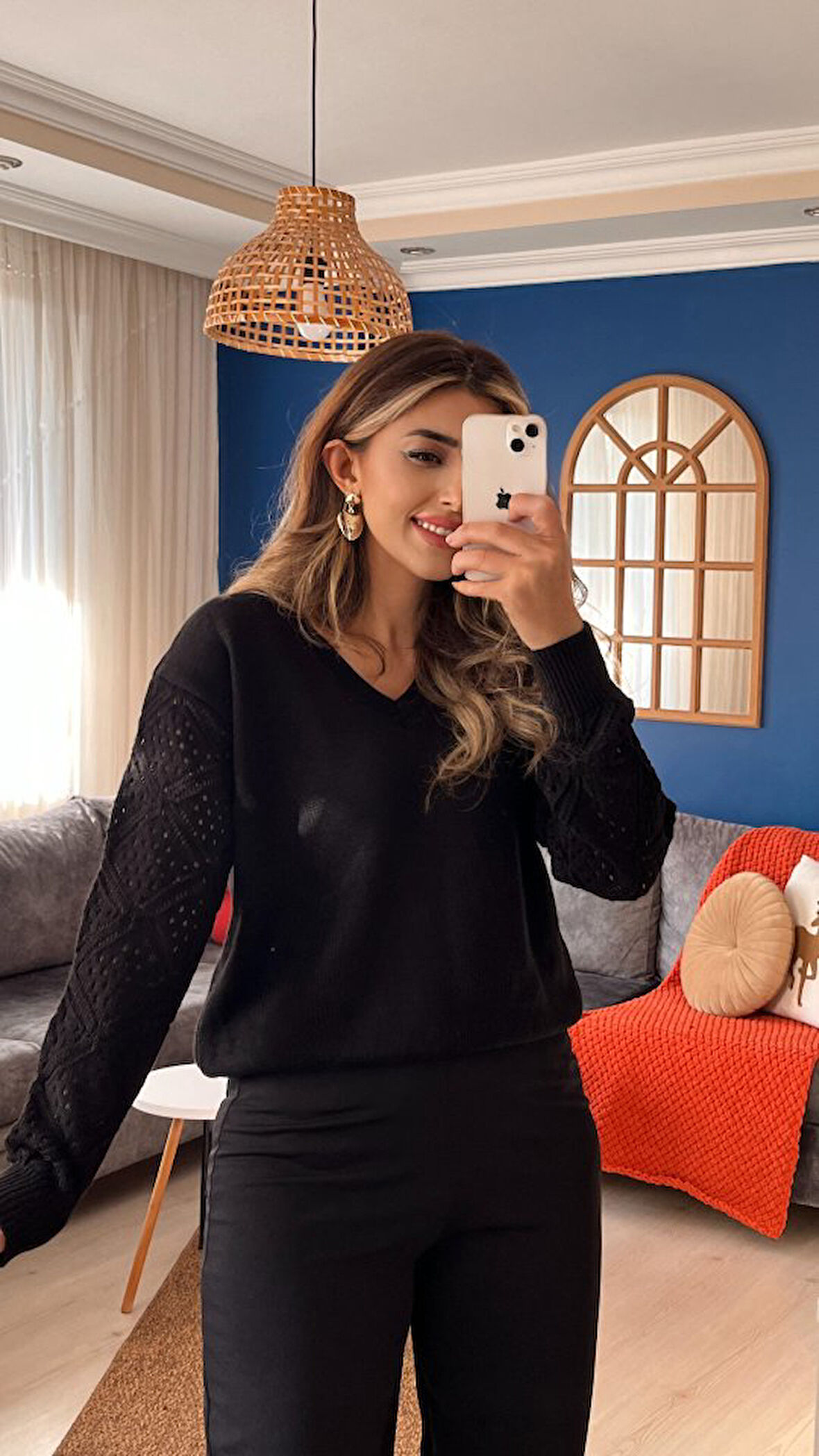 JANES Kadın Uzun Kollu V Yaka Kol Delikli Baklava Desen Detaylı Triko Kazak