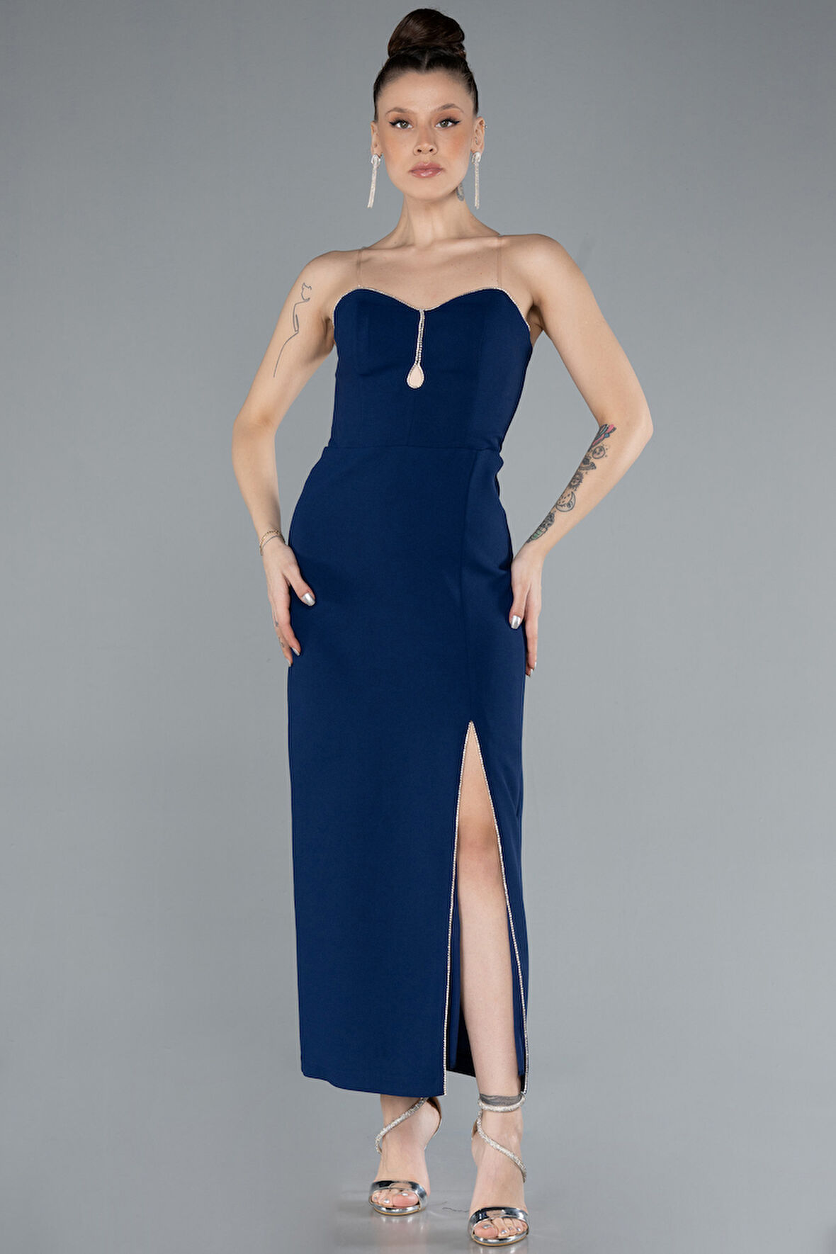 Straplez Yırtmaçlı Midi Davet Elbisesi ABK2254