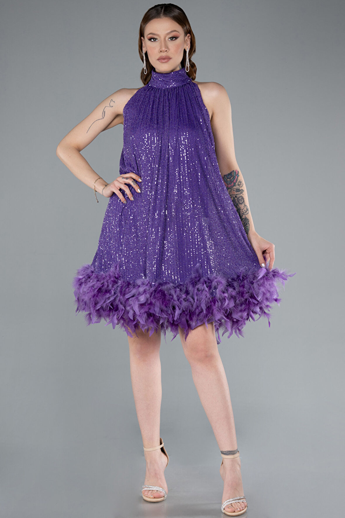 Halter Yaka Eteği Otrişli Kısa Pul Payet Abiye ABK2348