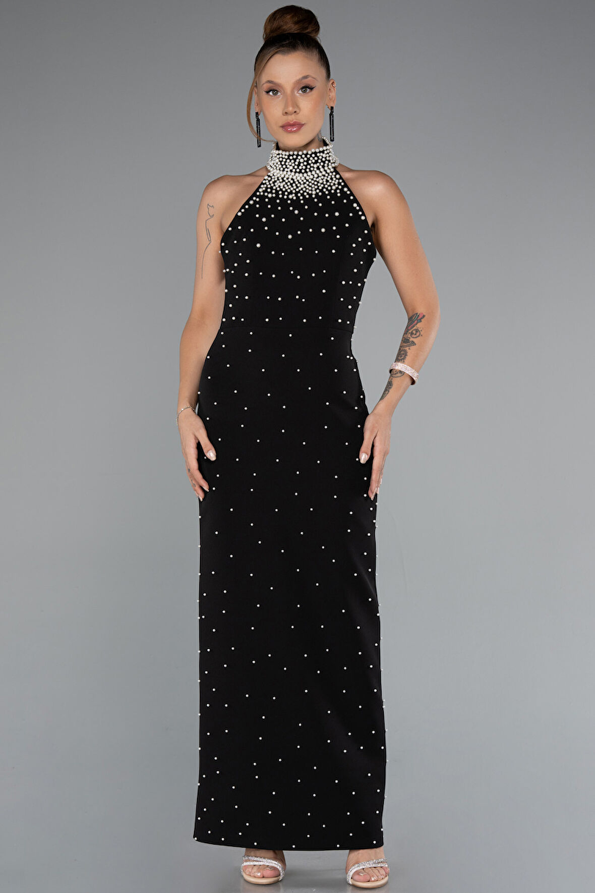 Halter Yaka Boncuklu Midi Davet Elbisesi ABK2399