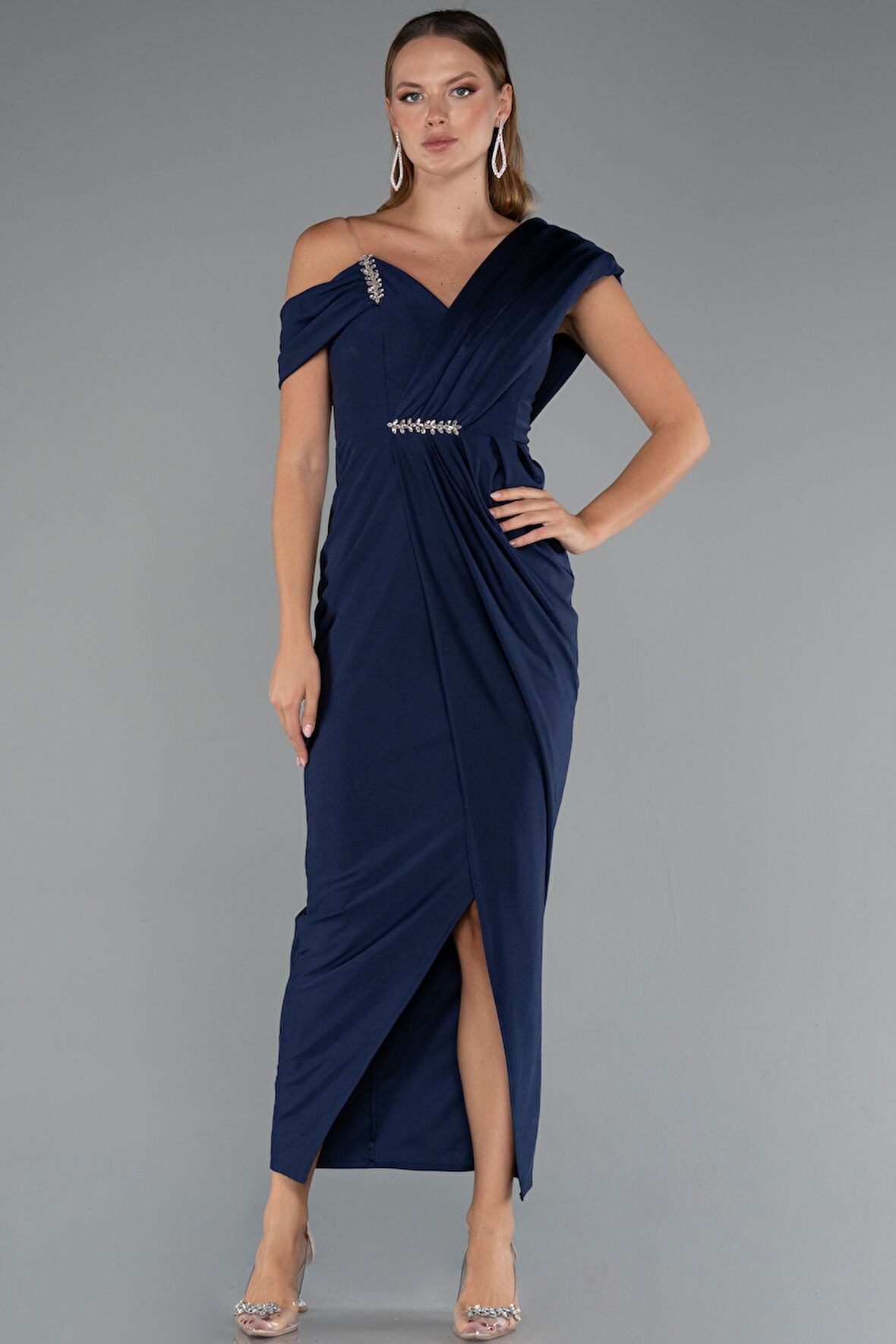 Tek Omuz Yırtmaçlı Midi Davet Elbisesi ABK2423