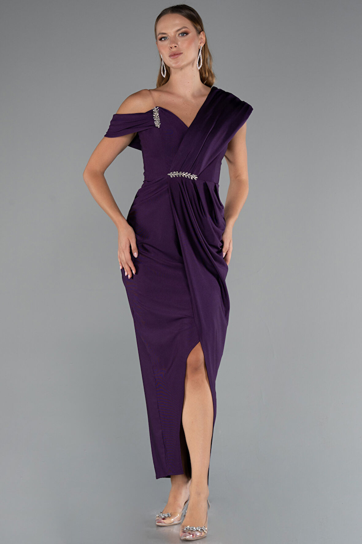 Tek Omuz Yırtmaçlı Midi Davet Elbisesi ABK2423