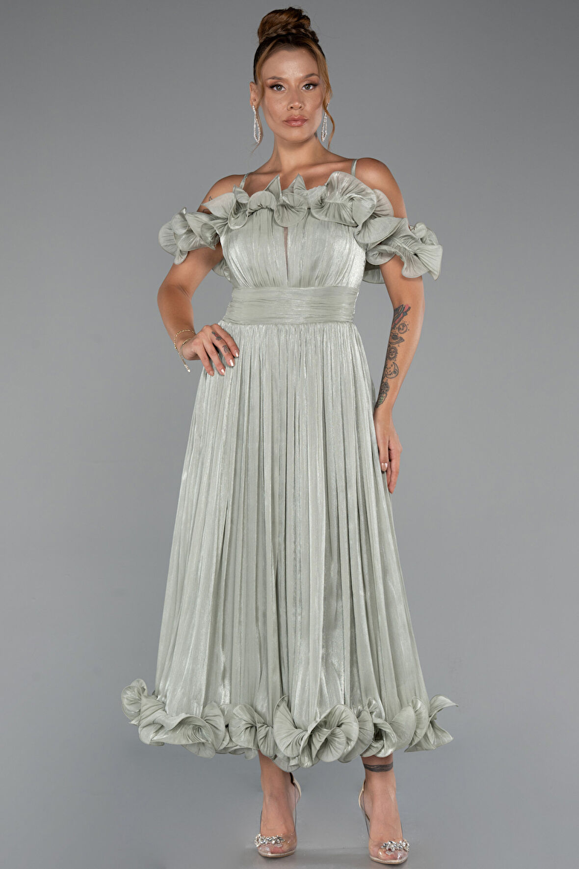 Fırfırlı Kayık Yaka Midi Şifon Davet Elbisesi ABK2425