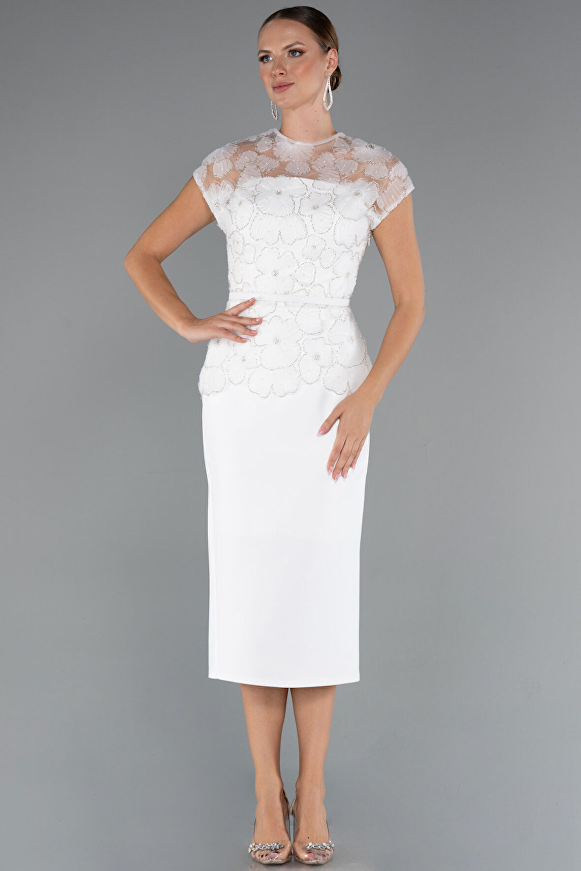 Kısa Kol Çiçek Desenli Midi Dantel Gece Elbisesi ABK2427