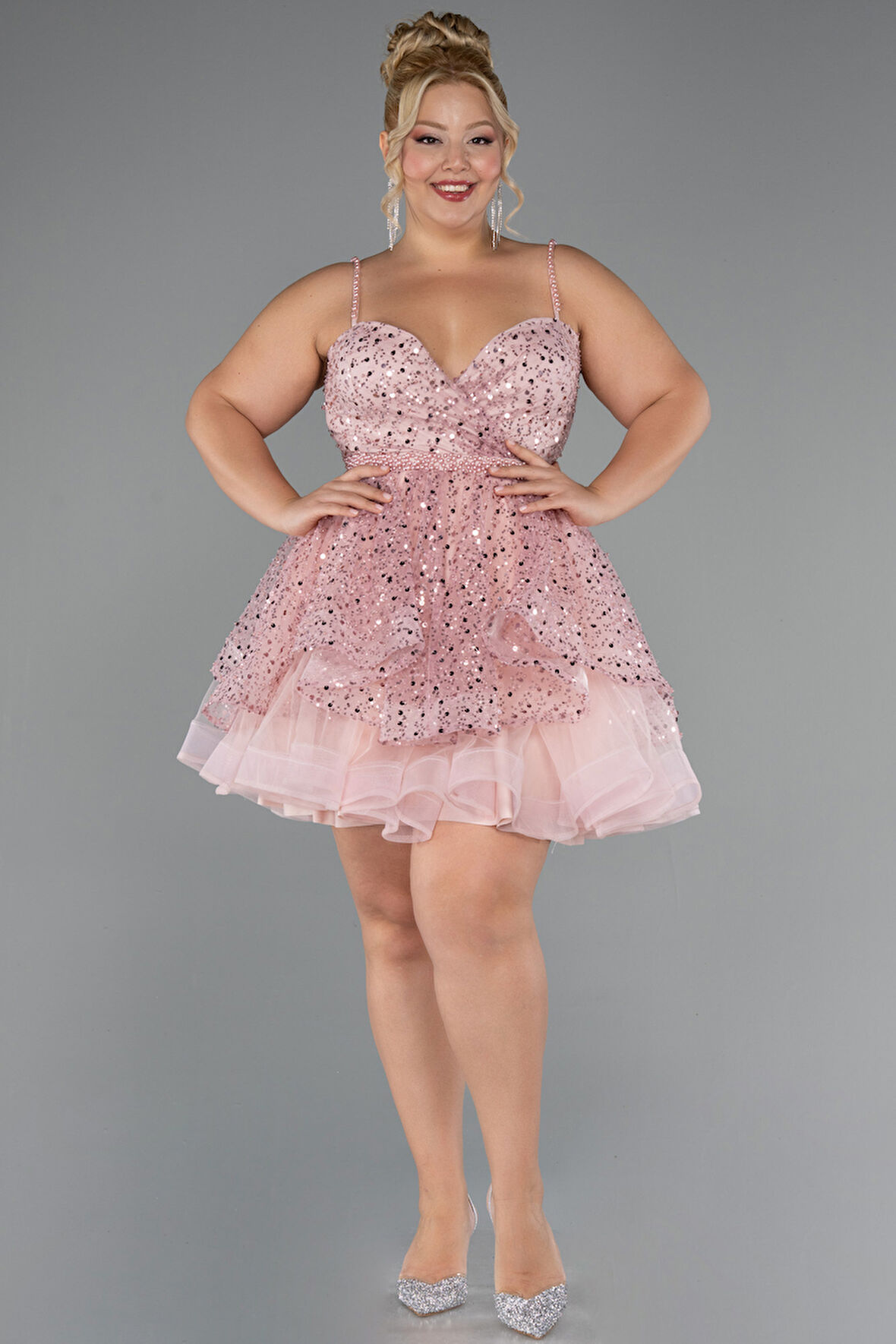 Askılı Kısa Pullu Büyük Beden Nişan Elbisesi ABK2436