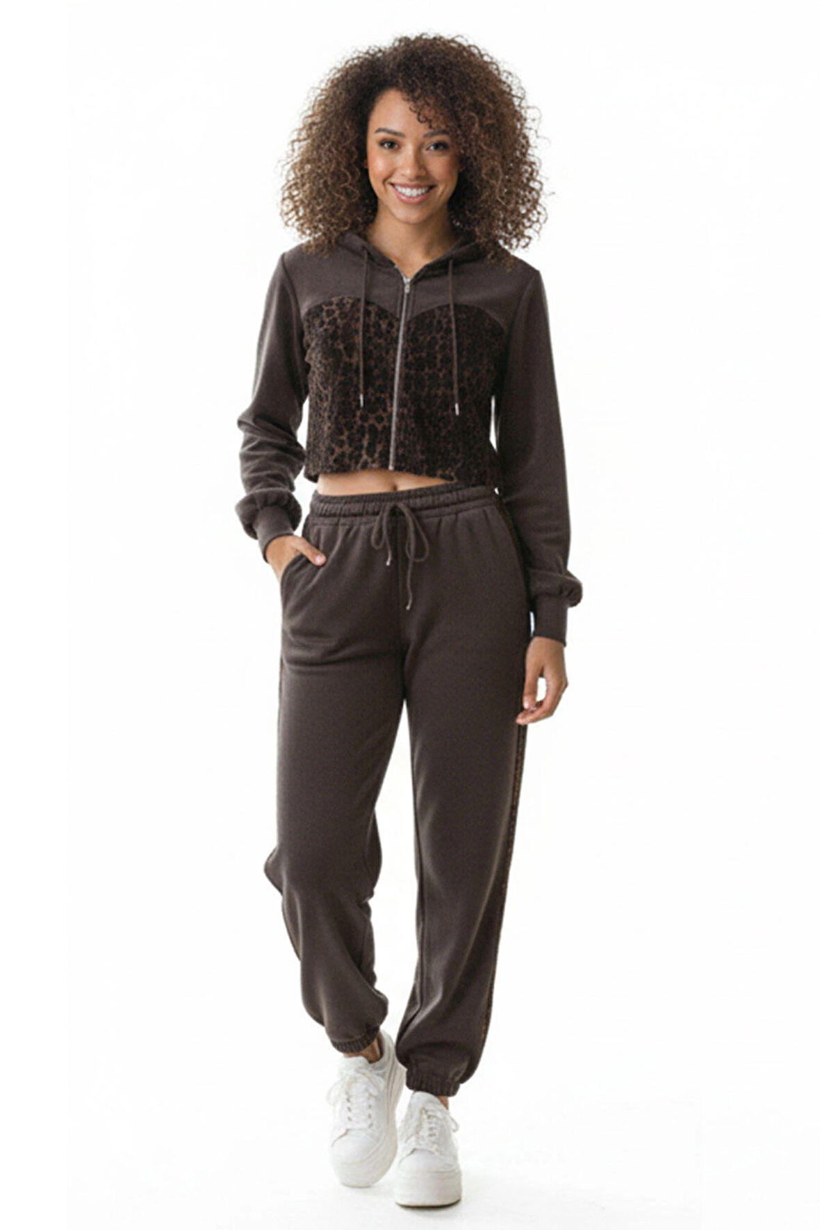Kahverengi Leopar Garnili Fermuarlı Crop Sweatshirt ve Jogger Eşofman Altı Takımı