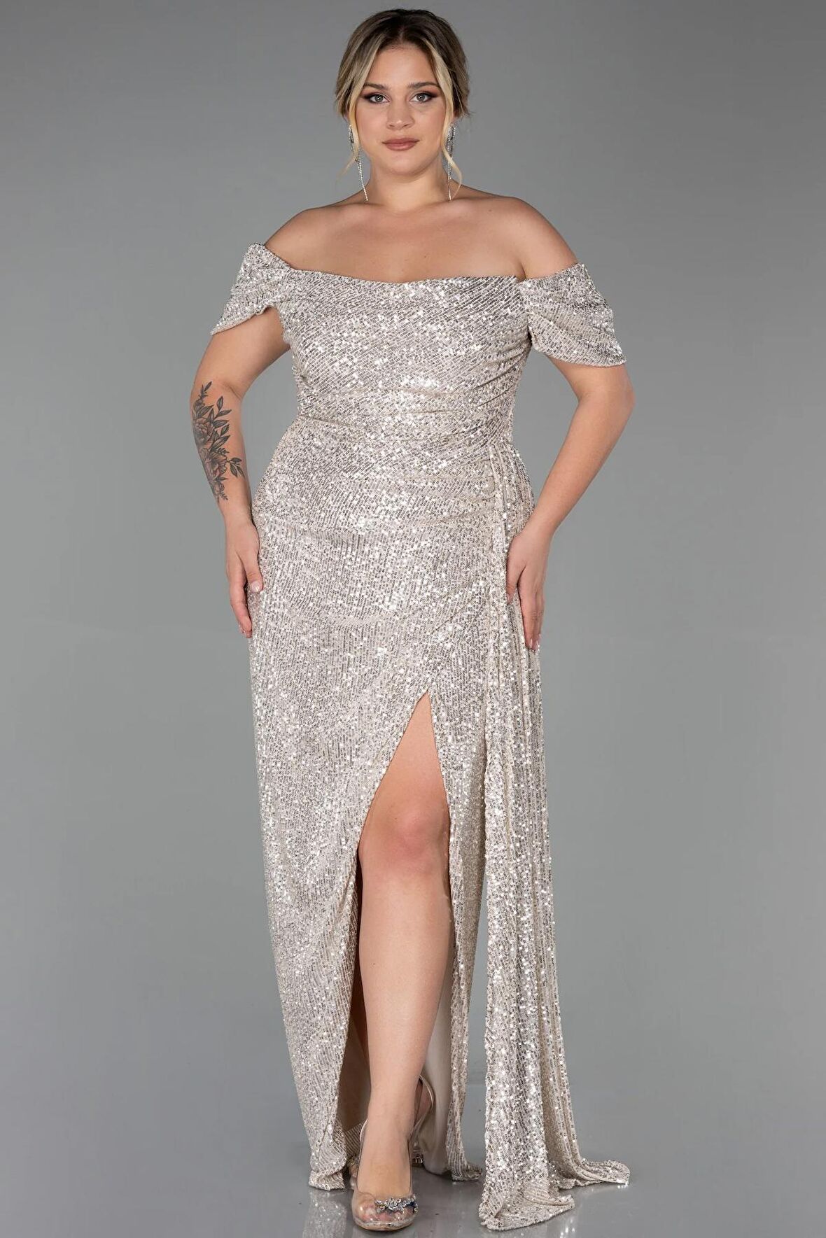 Kayık Yaka Uzun Pullu Büyük Beden Abiye ABU2973