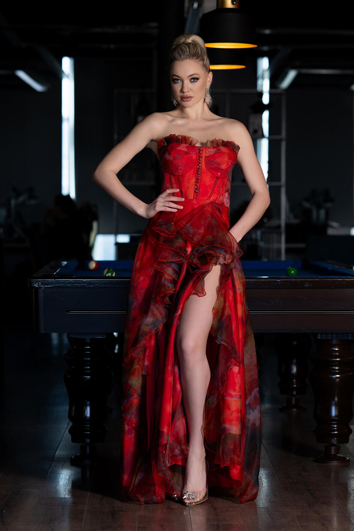 Straplez Volan Yırtmaçlı Empirme Uzun Abiye ABU3360