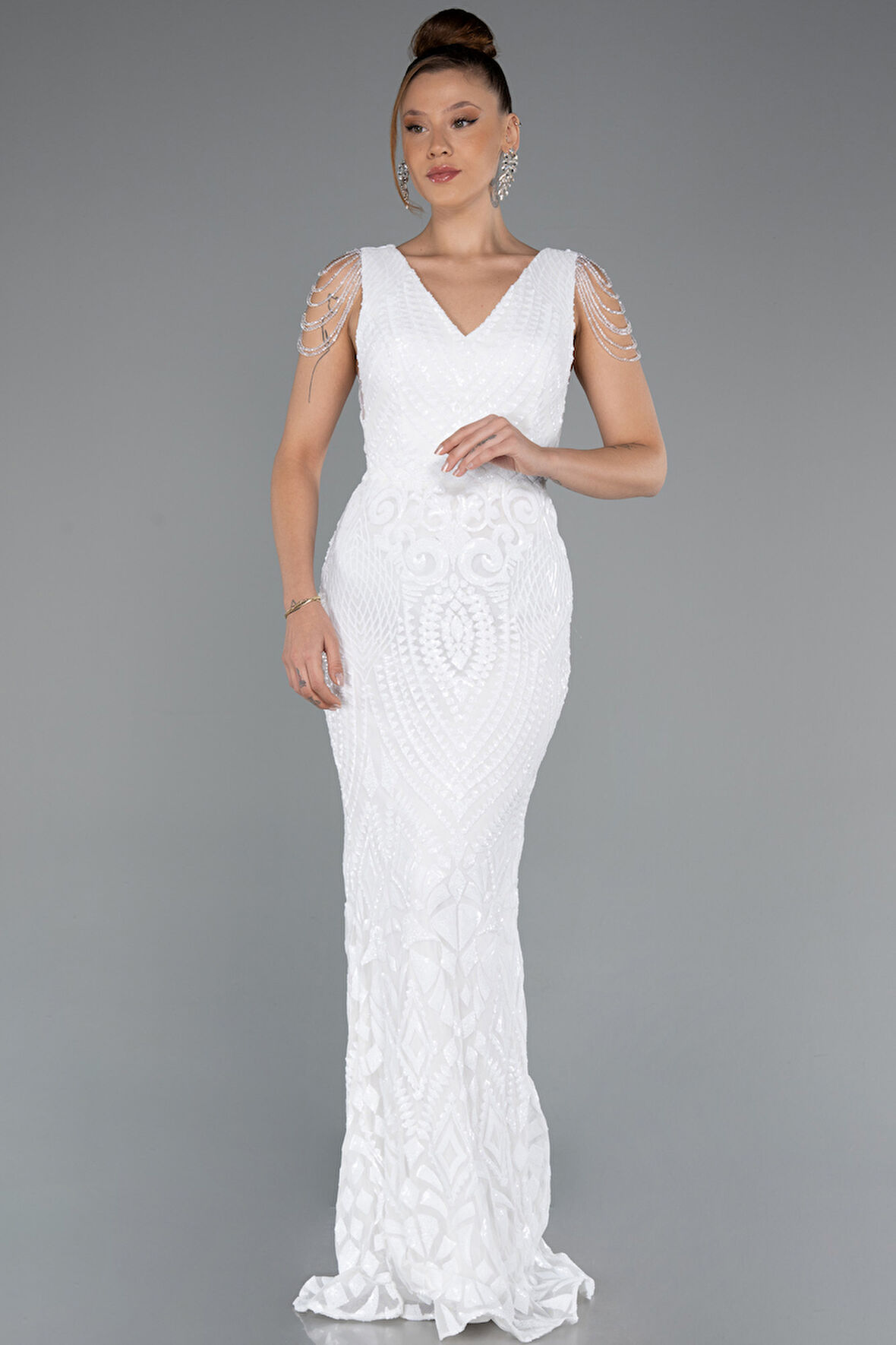 V Yaka Uzun Pullu Büyük Beden Abiye Elbise ABU3845