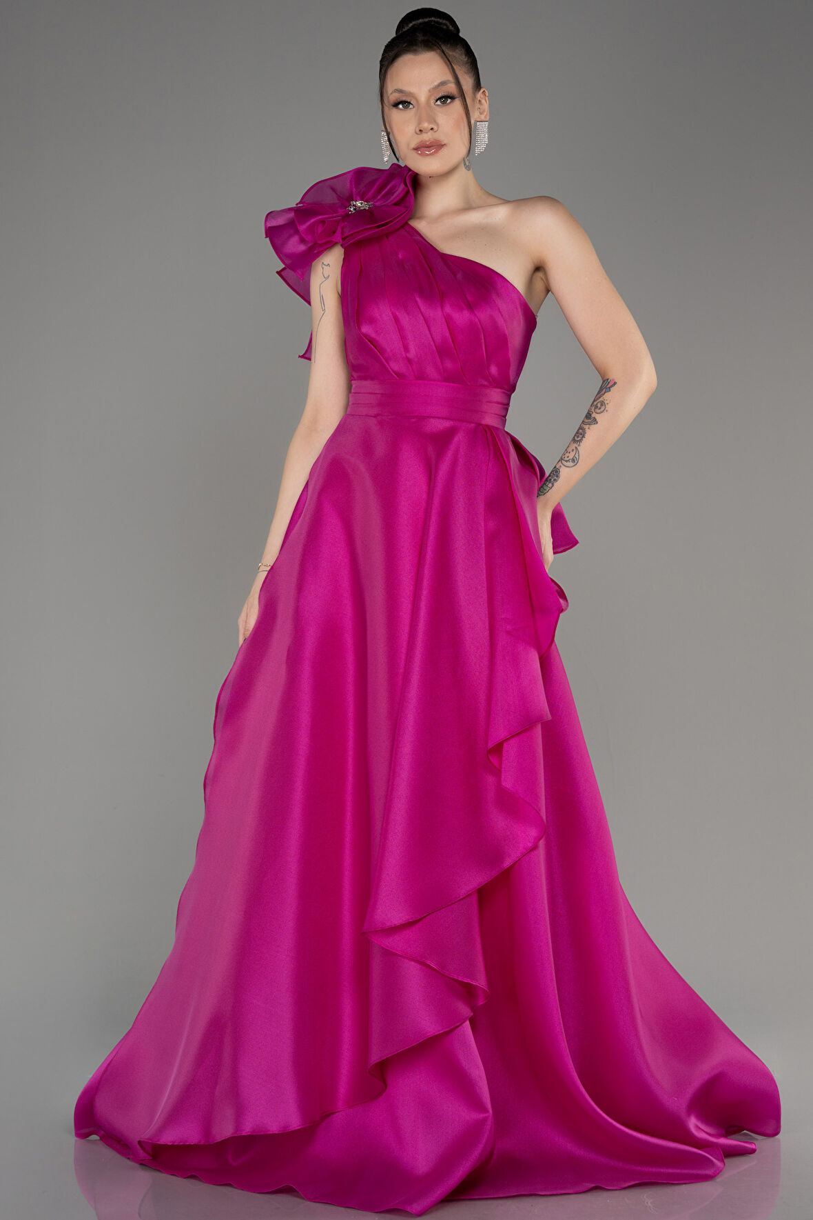 Tek Omuz Uzun Nişan Elbisesi ABU3939