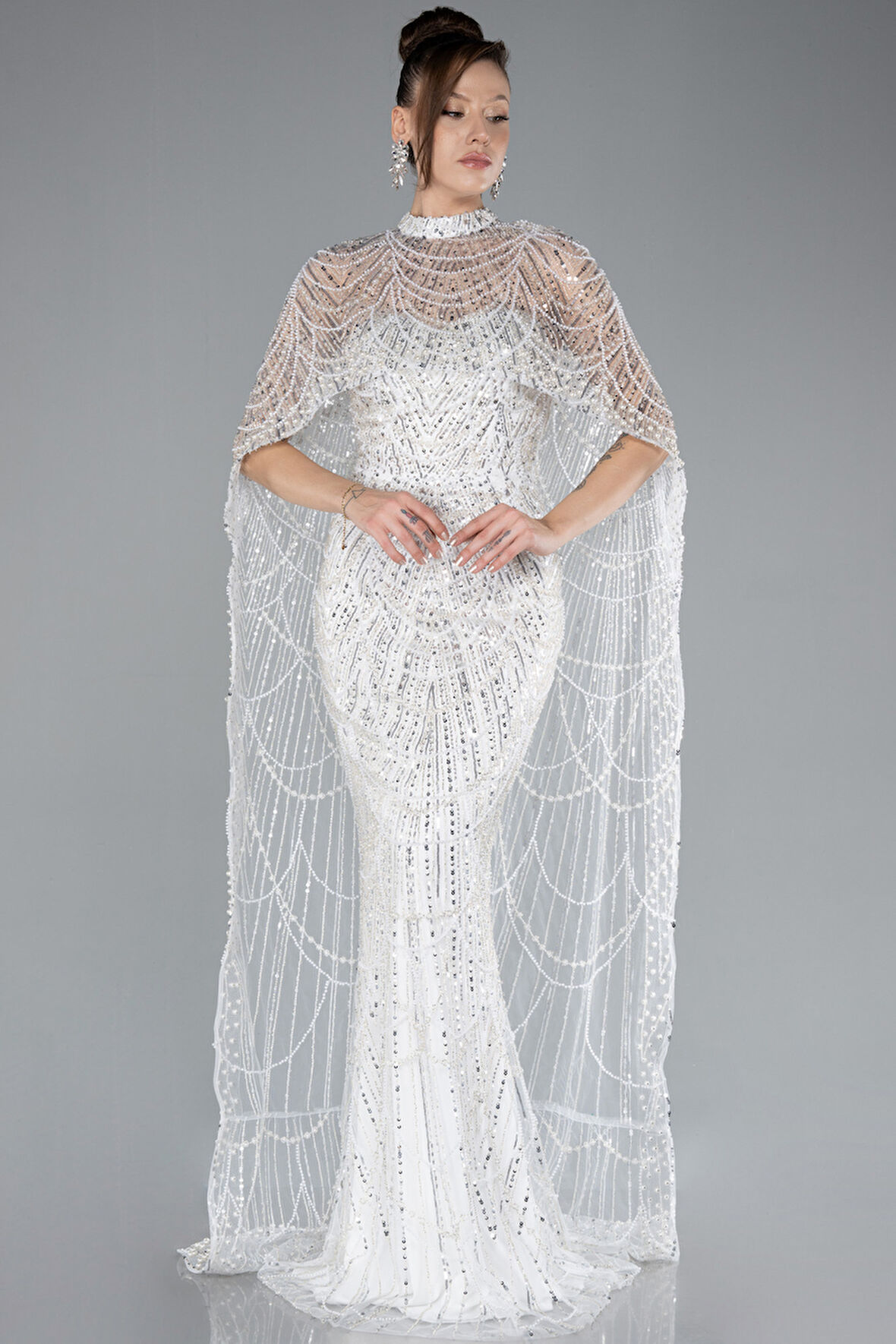 Straplez Boncuk İşlemeli Şal Detaylı Uzun Abiye ABU4517