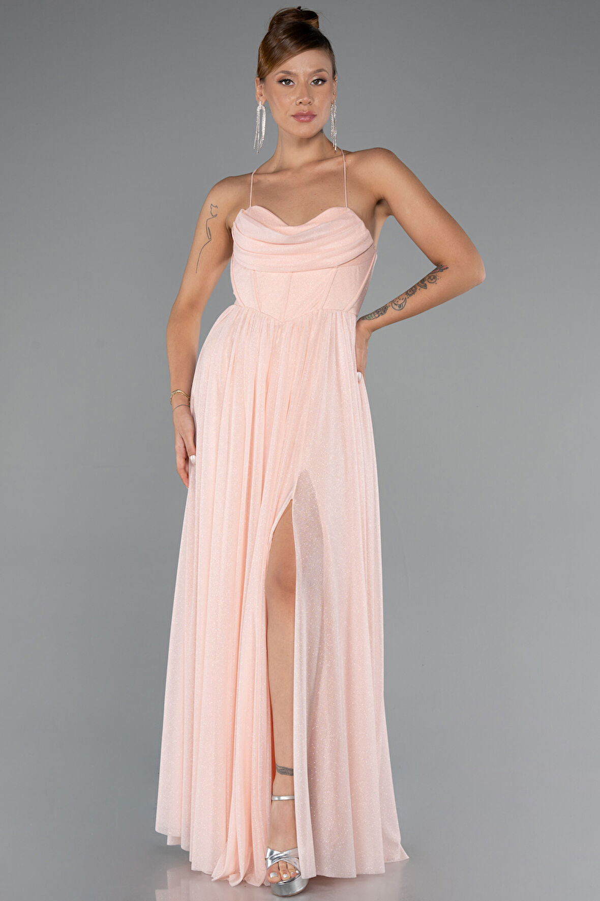 Yırtmaçlı Balenli Uzun Simli Mezuniyet Elbisesi ABU4596