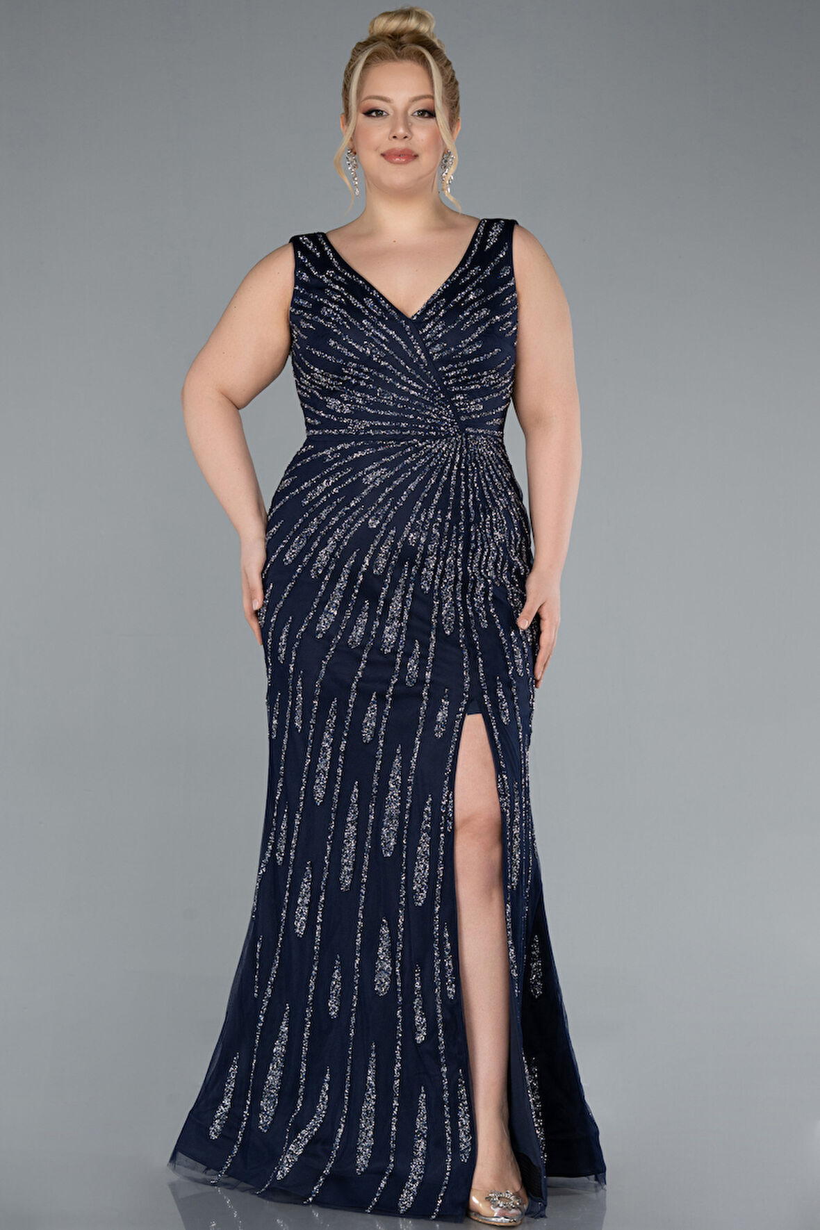 Kolsuz Yırtmaçlı Uzun Taşlı Büyük Beden Abiye ABU4717