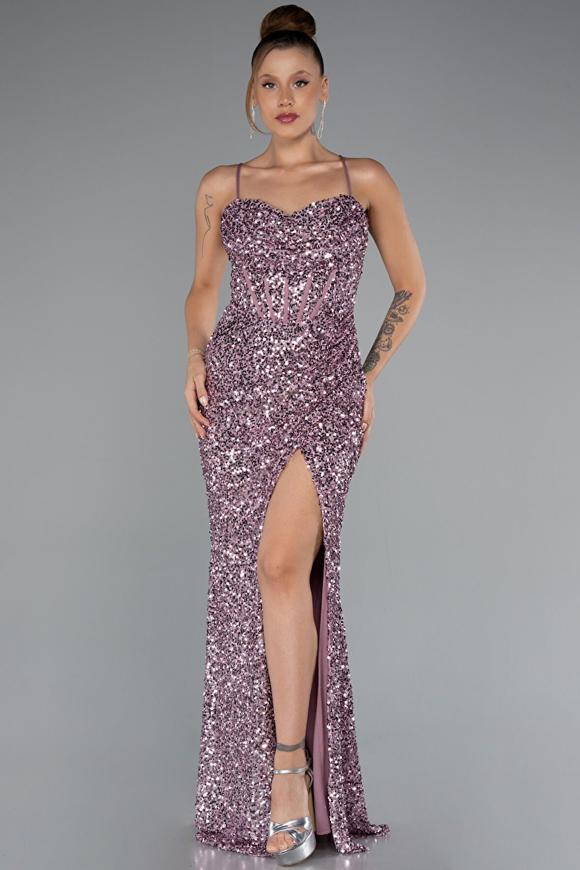 Yırtmaçlı Göğüs Drapeli Uzun Pullu Abiye Elbise ABU4842