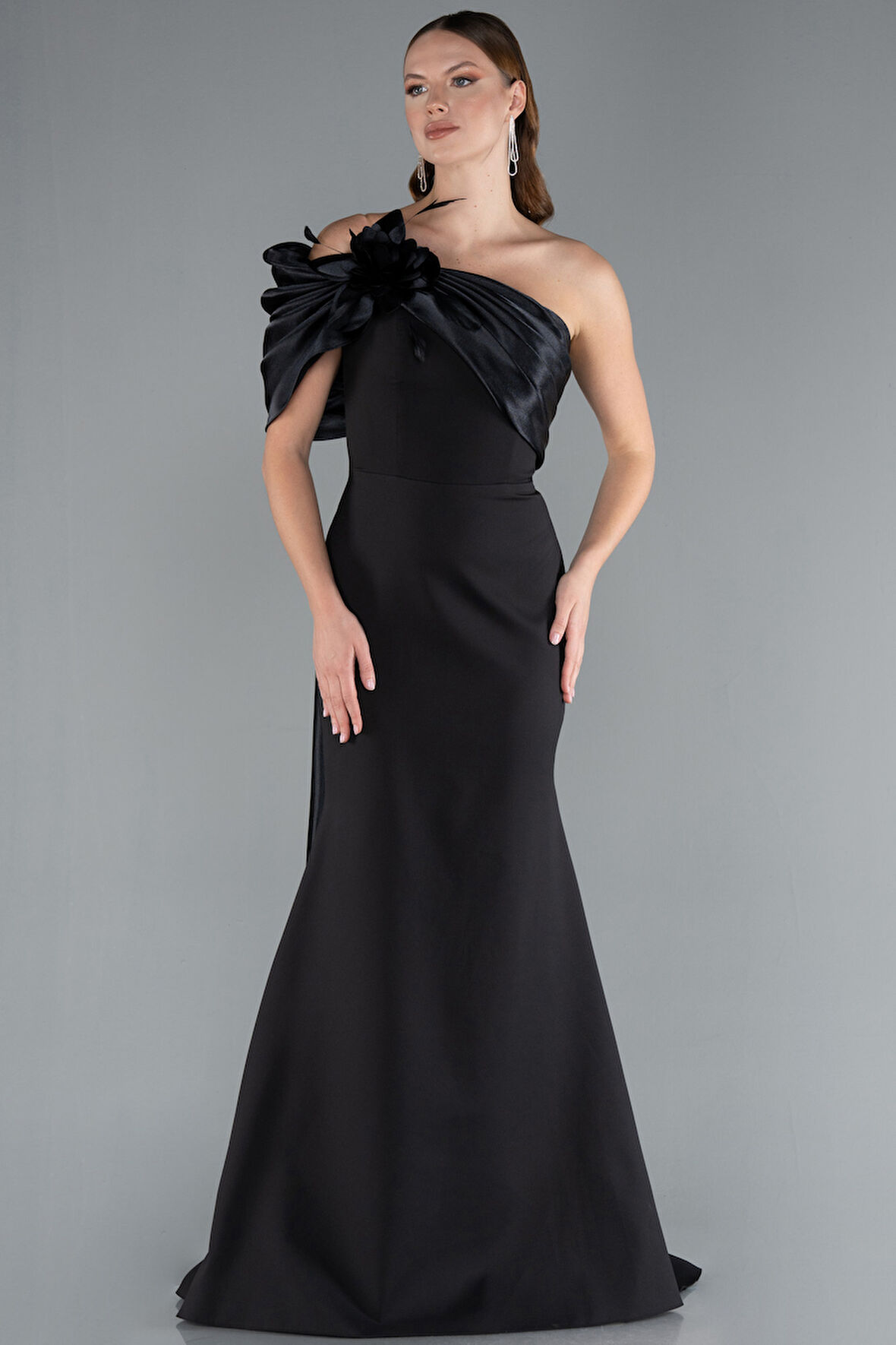 Saten Tek Omuz Fiyonk Detay Kuyruklu Uzun Abiye ABU4904