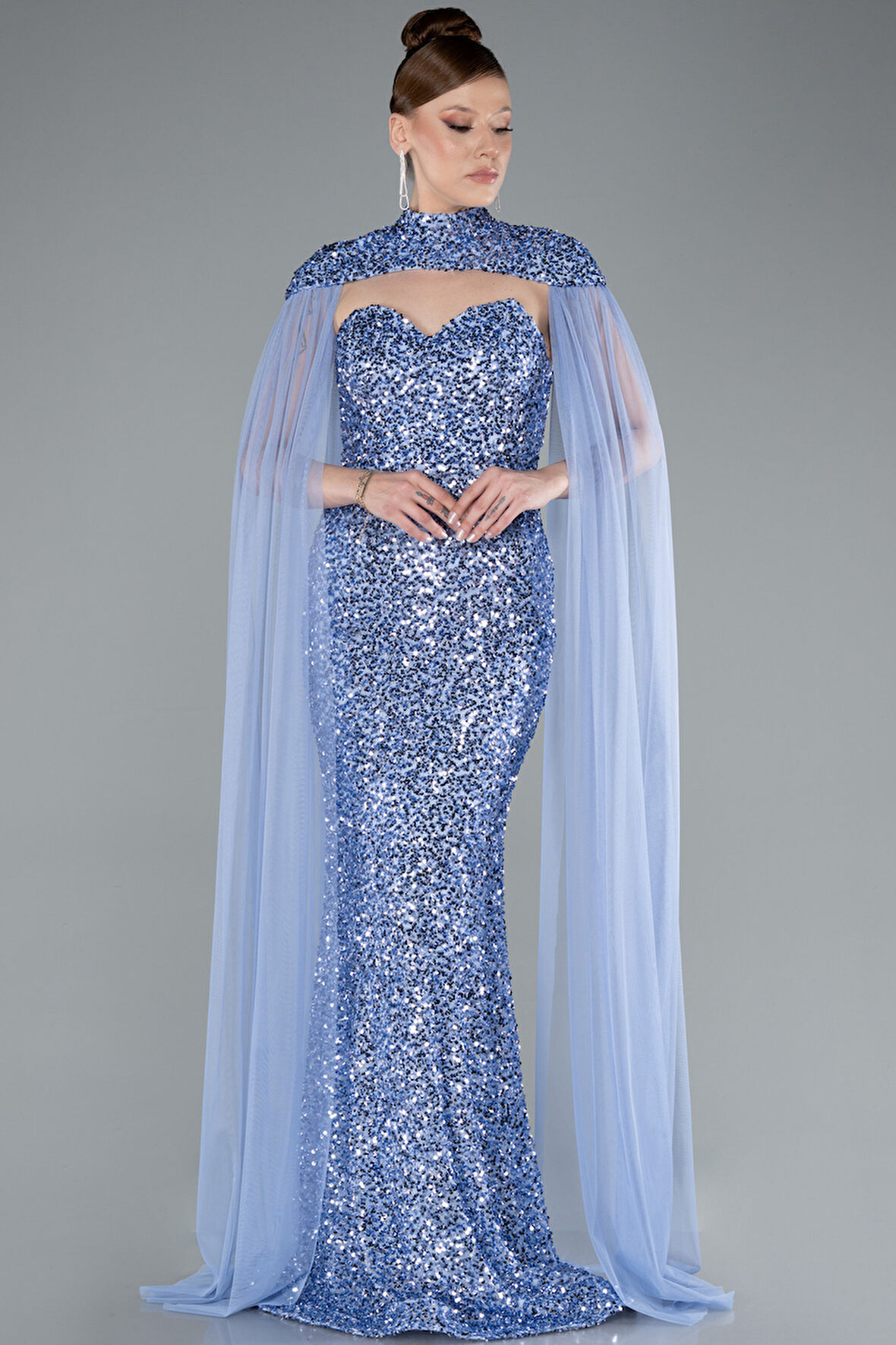 Tül Pelerinli Straplez Uzun Pullu Abiye ABU4910