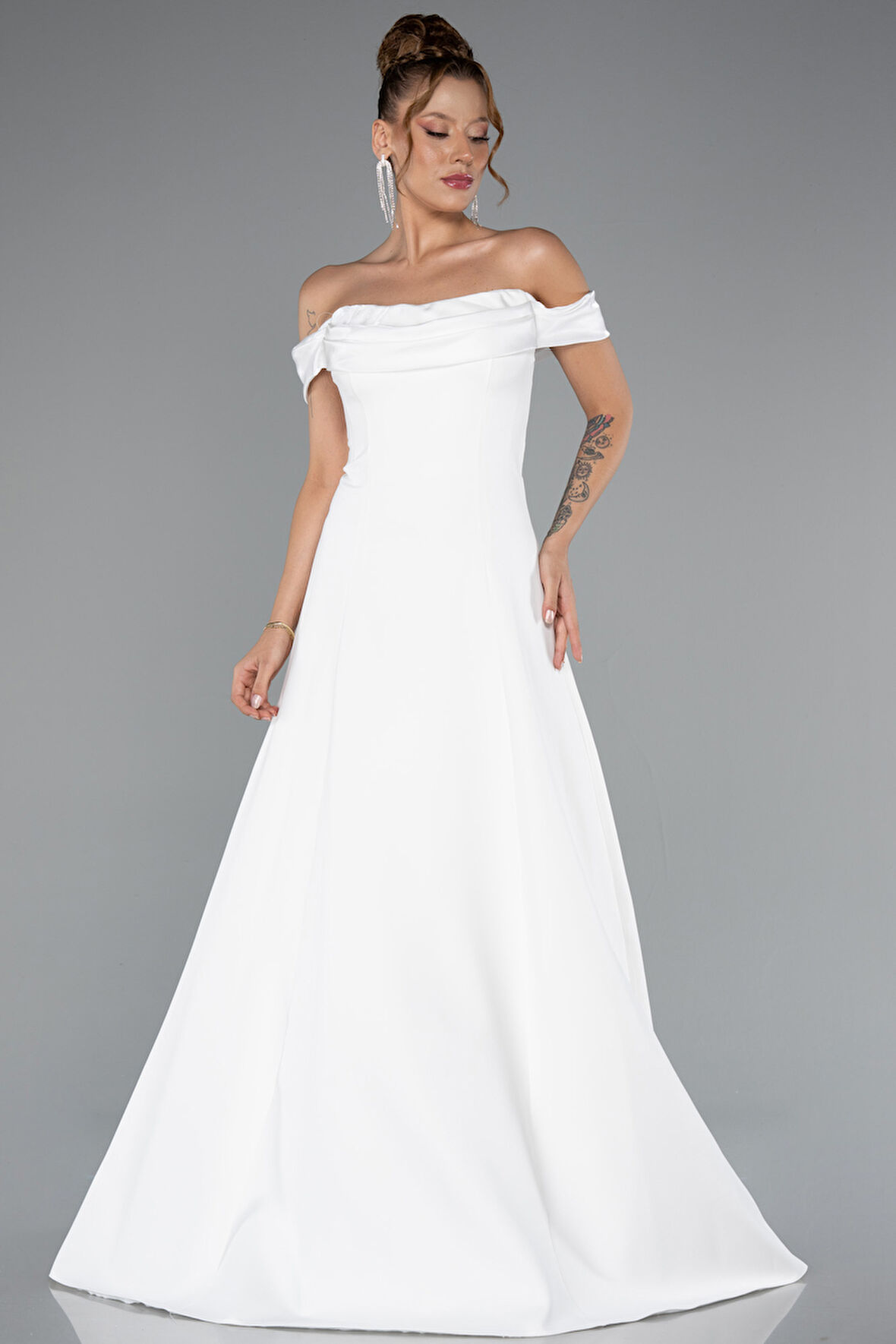 Saten Kayık Yaka Uzun Abiye Elbise ABU5110