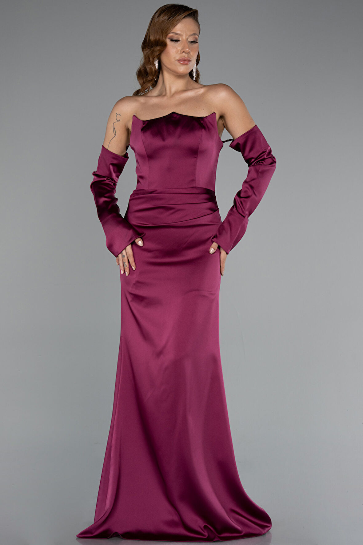 Straplez Kol Aksesuarlı Uzun Saten Abiye ABU5168