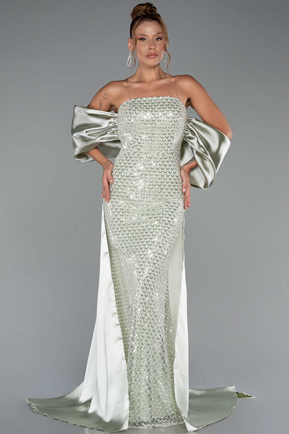 Straplez Kuyruklu Uzun Boncuklu Abiye ABU5169