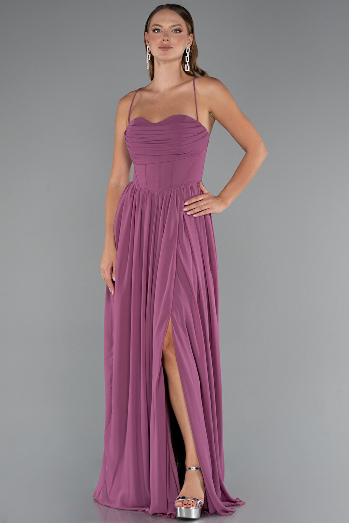 Sırt Ve Bacak Dekolteli Uzun Şifon Abiye ABU5223