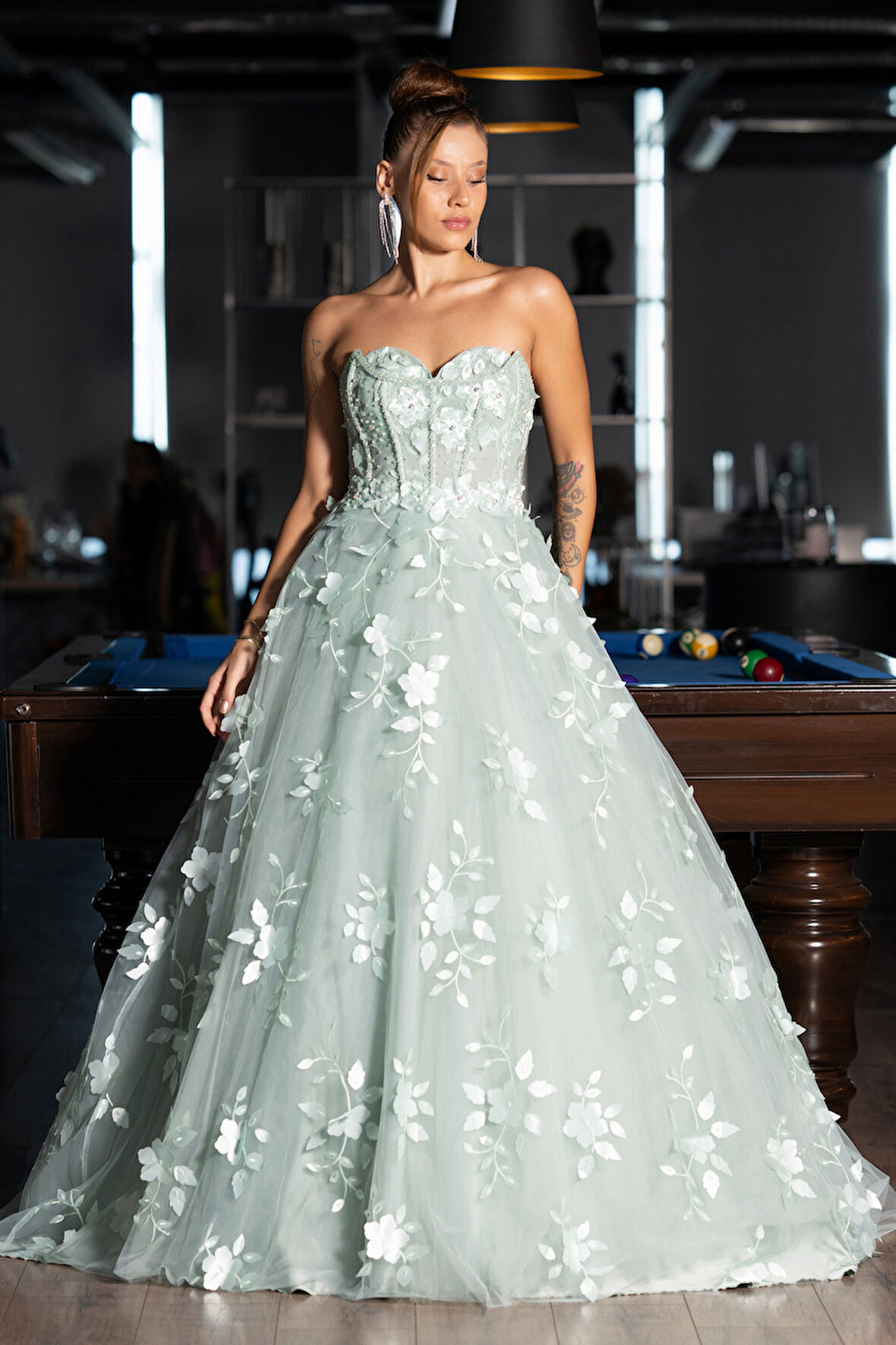 Straplez Balen Korse Detay Uzun Nişan Elbisesi ABU5233