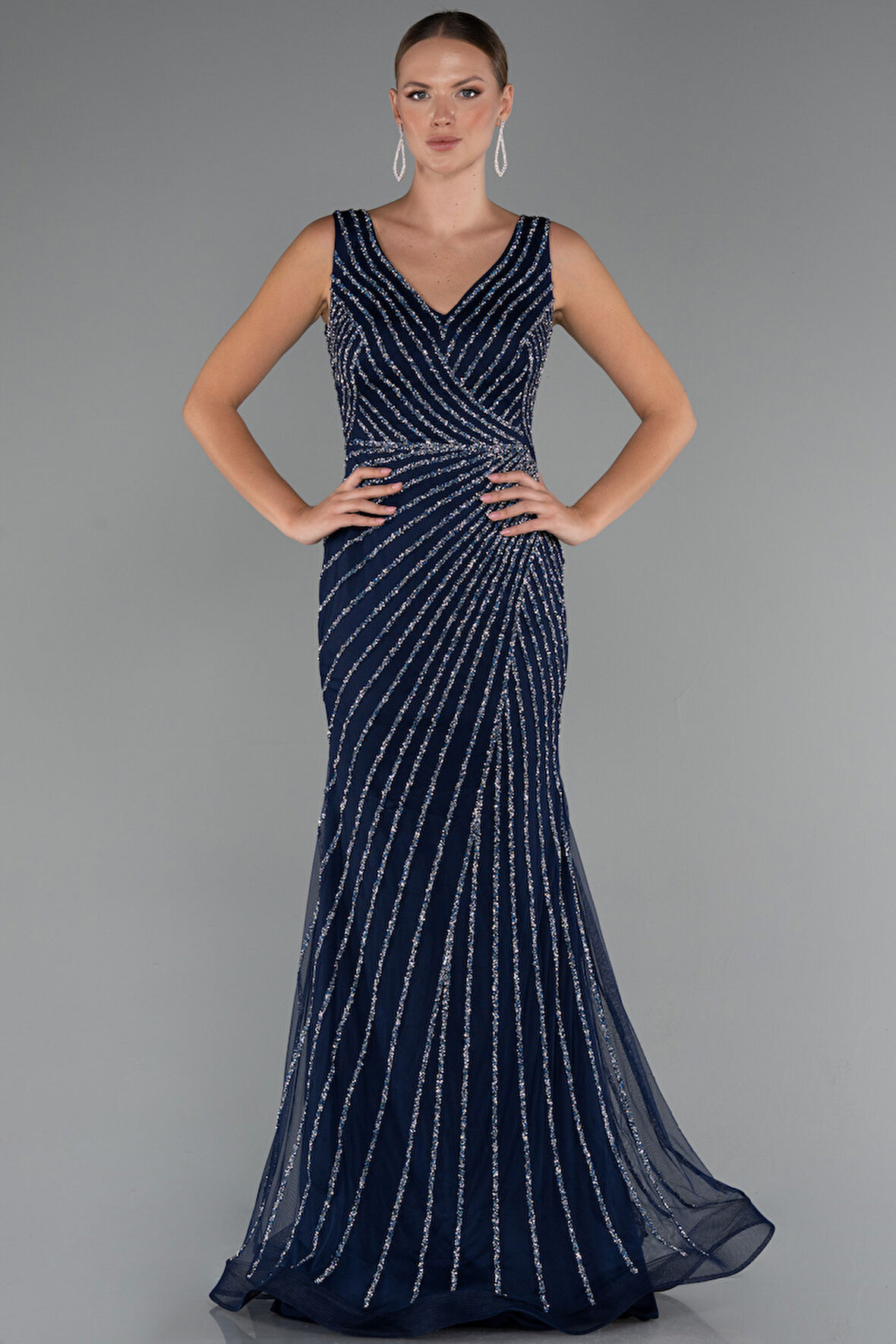 Kolsuz Uzun Taşlı Özel Tasarım Abiye Elbise ABU5255