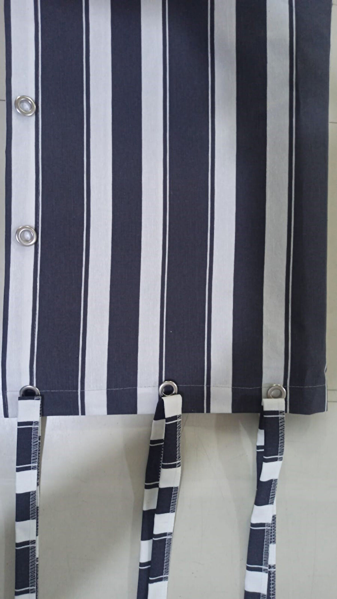 CEYLAN Home Balkon Perdesi Kuş Gözü Ölçü Seçenekli Gri Beyaz Çizgili